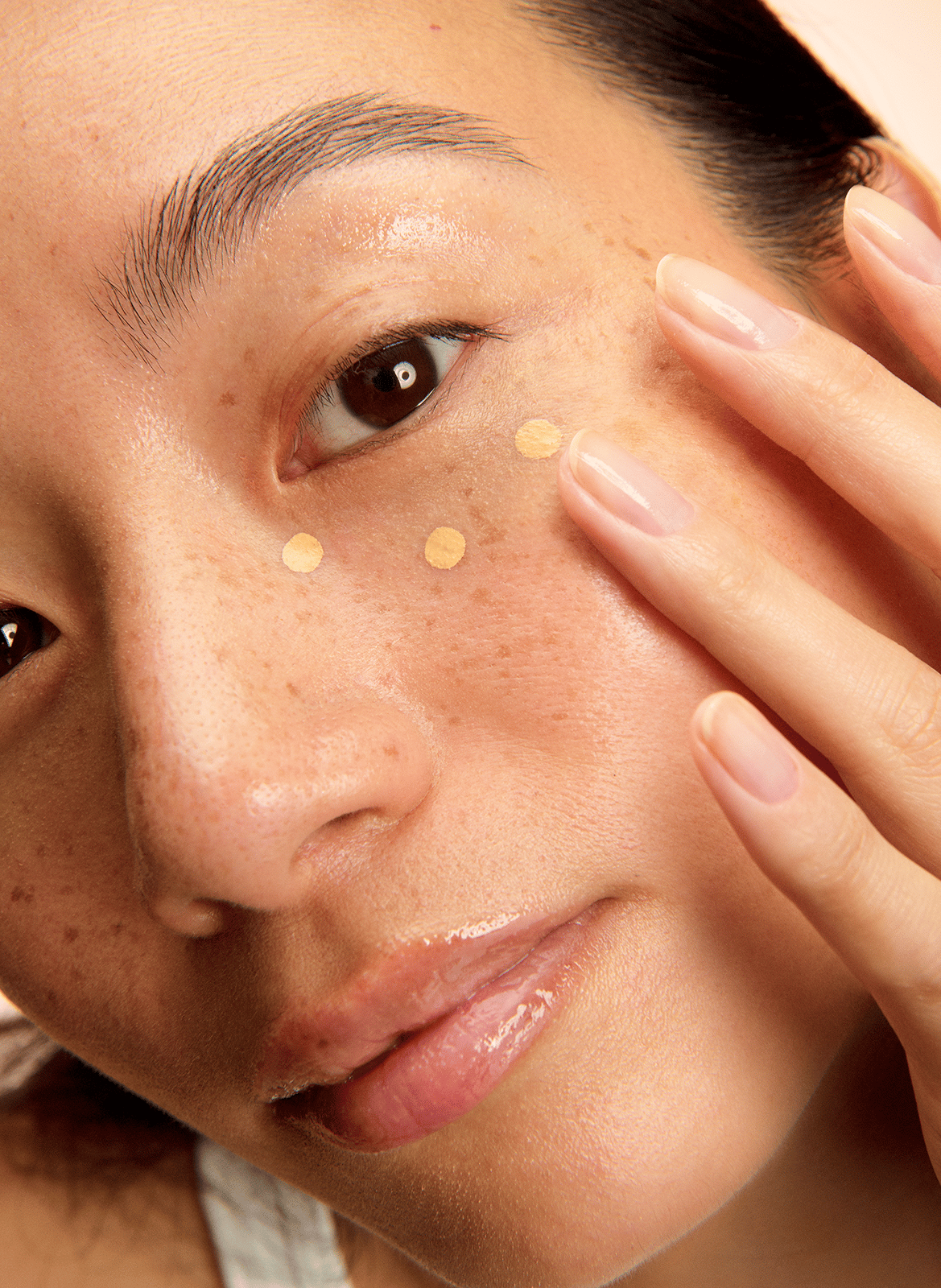 Oogverzorging voor een stralende correctie. PATYKA No color