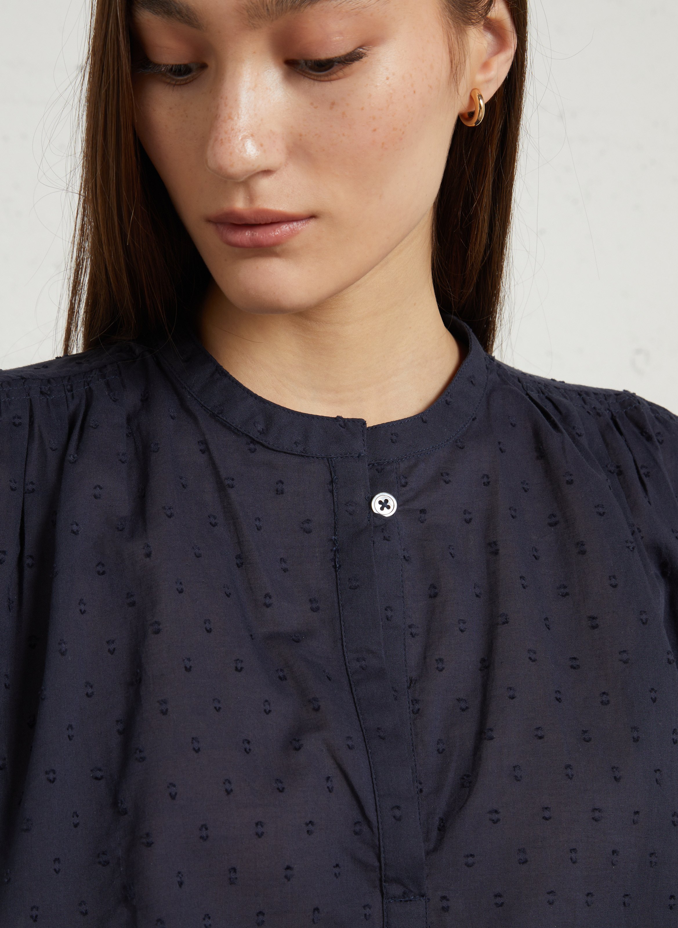 Bestickte Bluse mit Rundhalsausschnitt aus Baumwolle RAE ANTWERP Blau