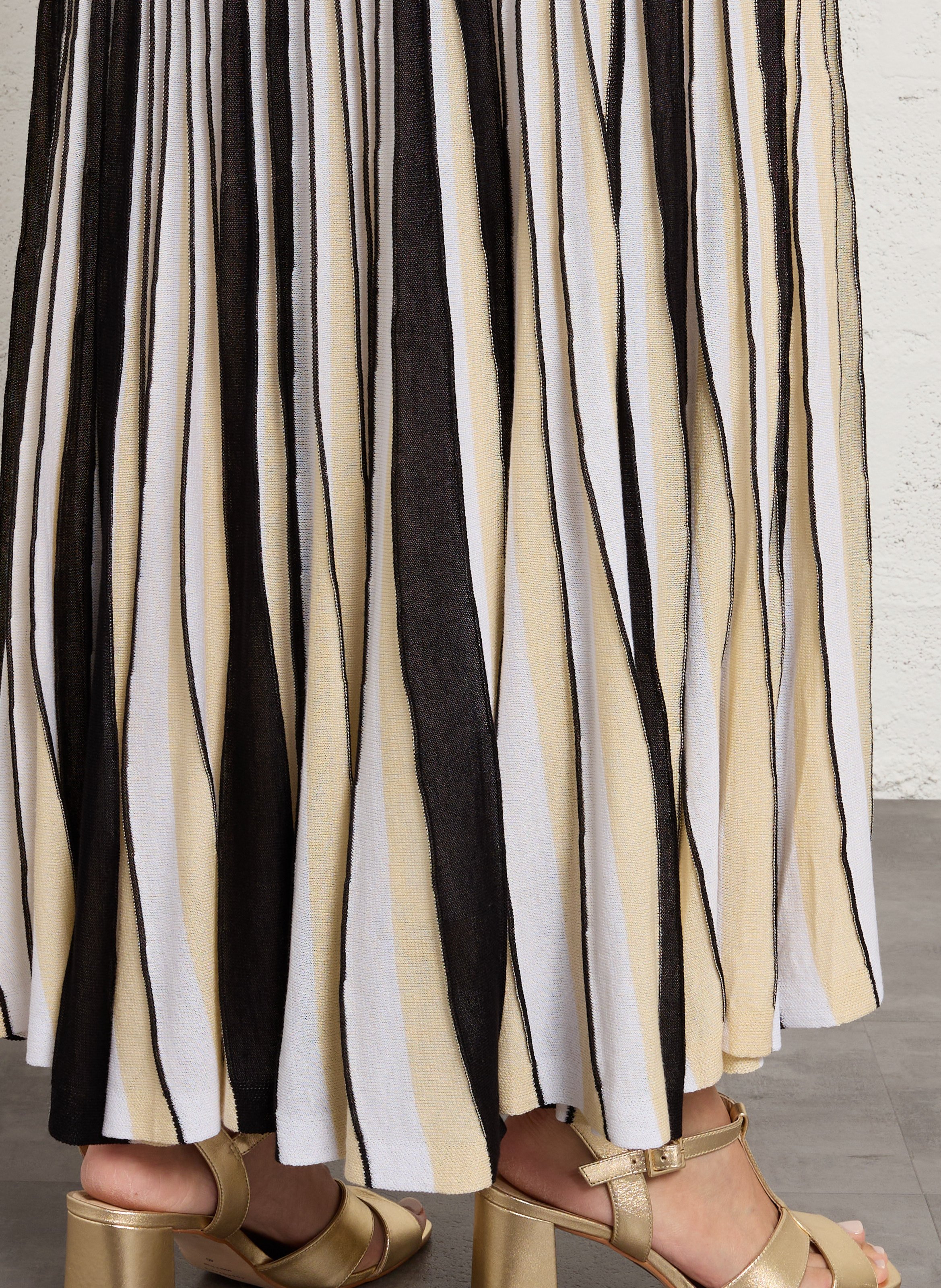 Long pleated skirt MAISON 123 Black