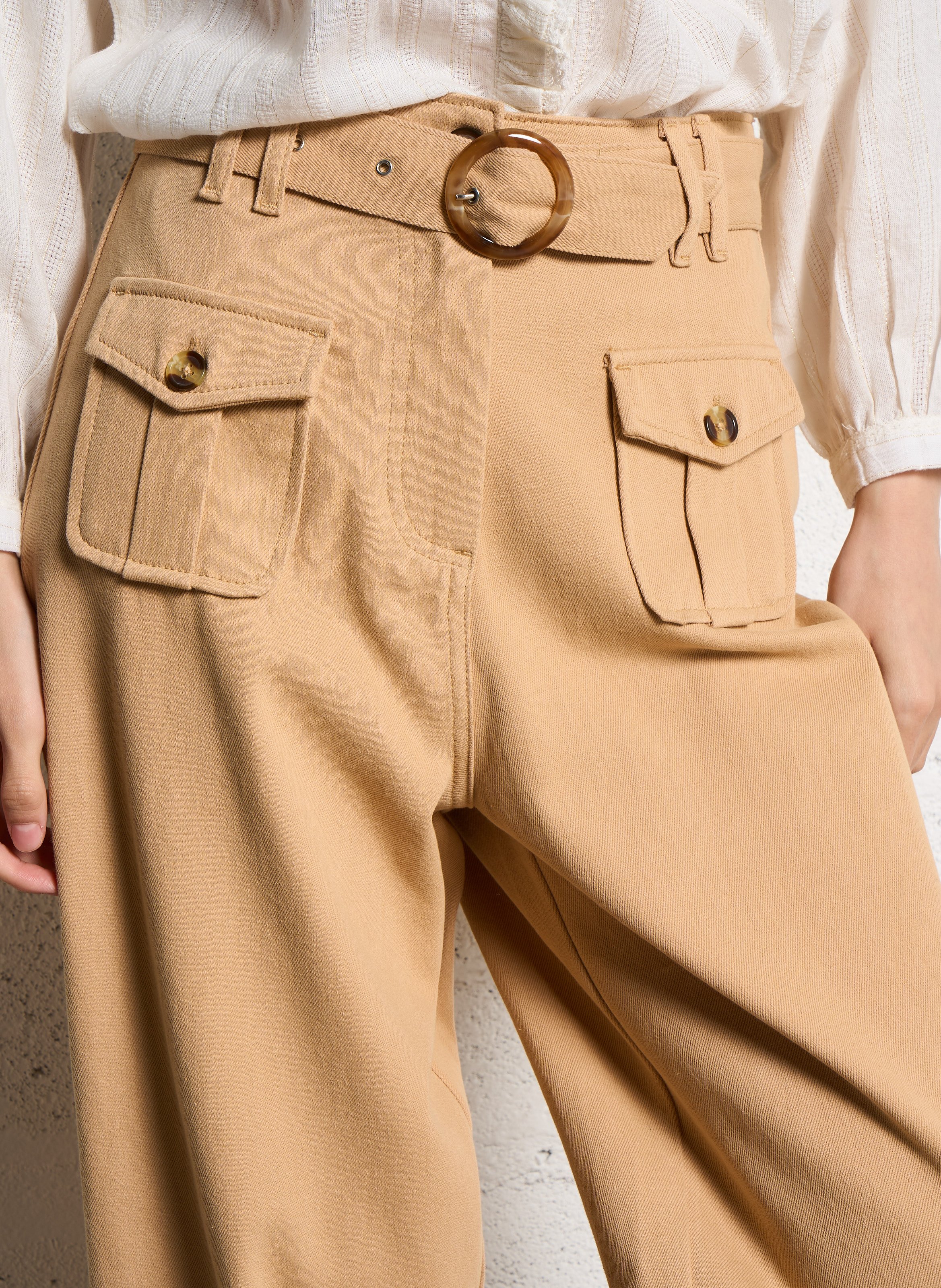 Weit geschnittene Jeans Beige