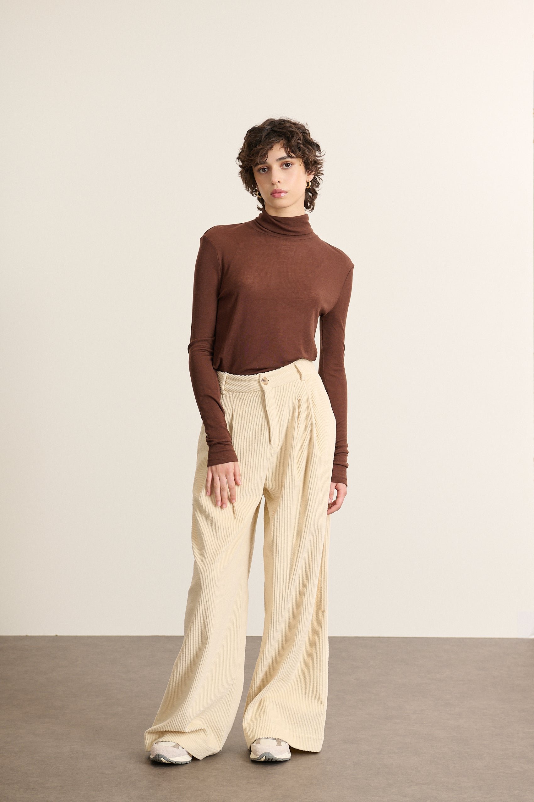 High-waisted wide-leg corduroy trousers with pleats GARANCE PARIS White