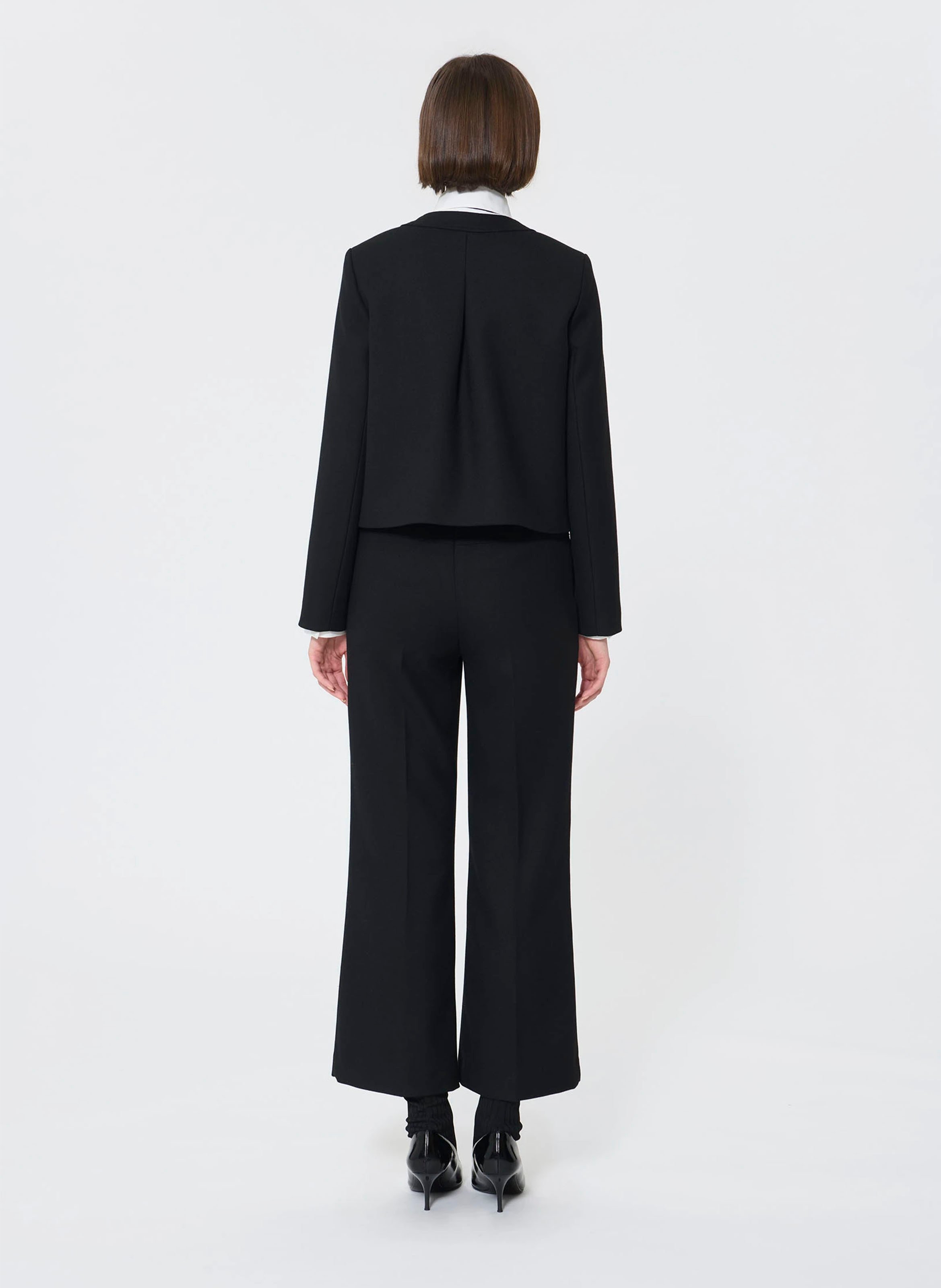 Veste courte manches longues boutonnée TARA JARMON Noir