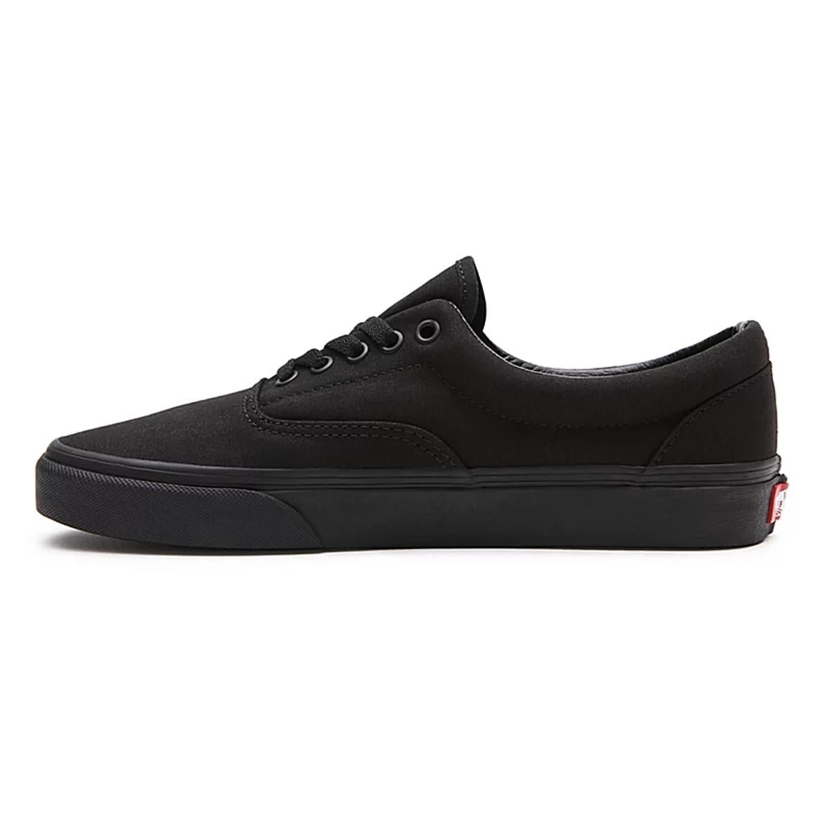 Low-top sneakers VANS Black