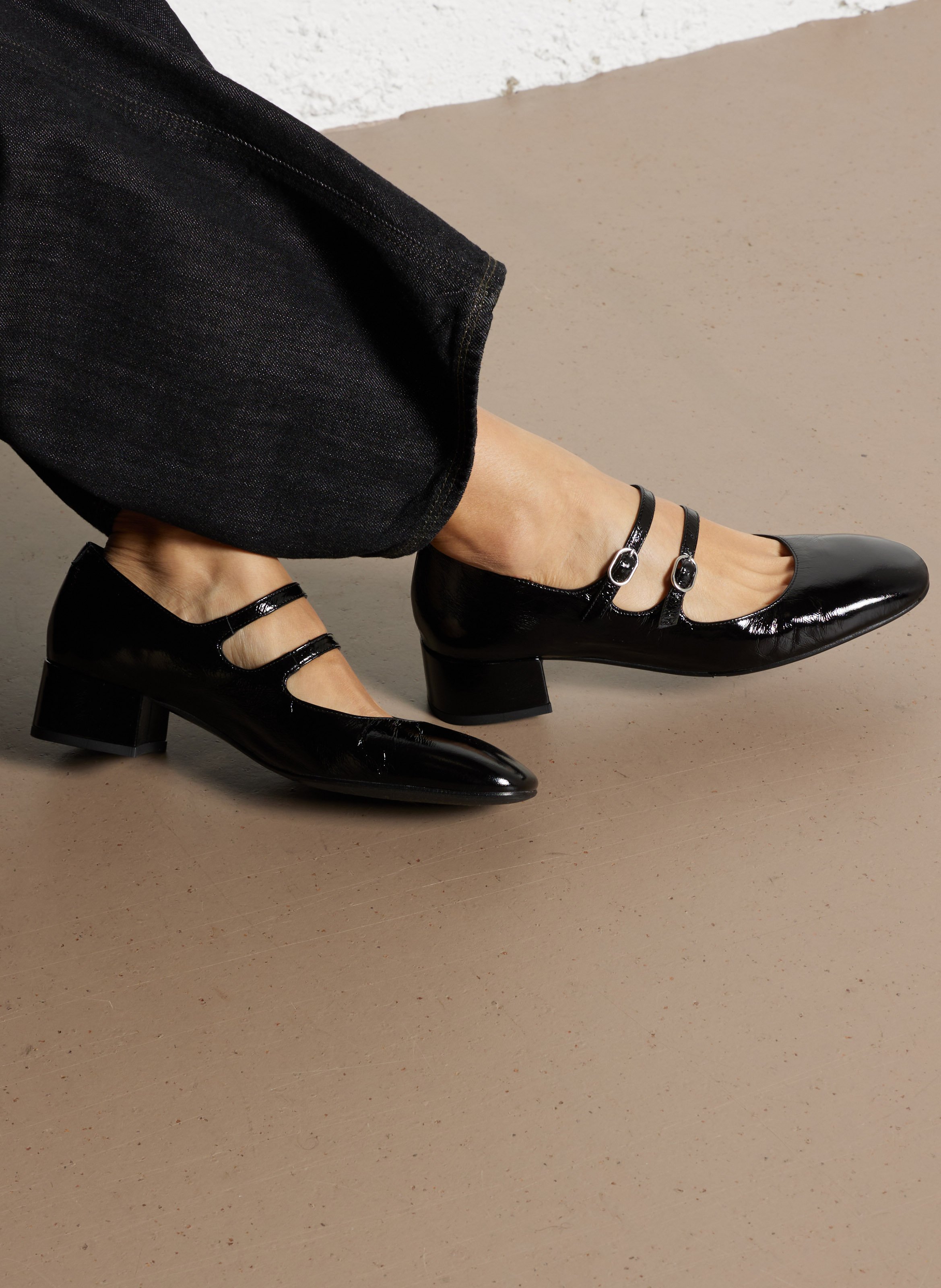 Ballerinas aus Lackleder Schwarz