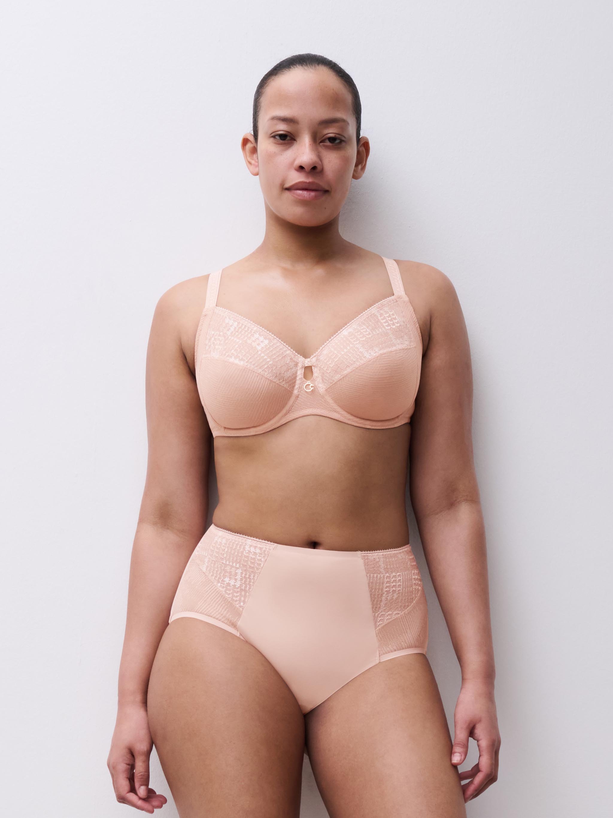 High-waisted lace panties CHANTELLE Beige