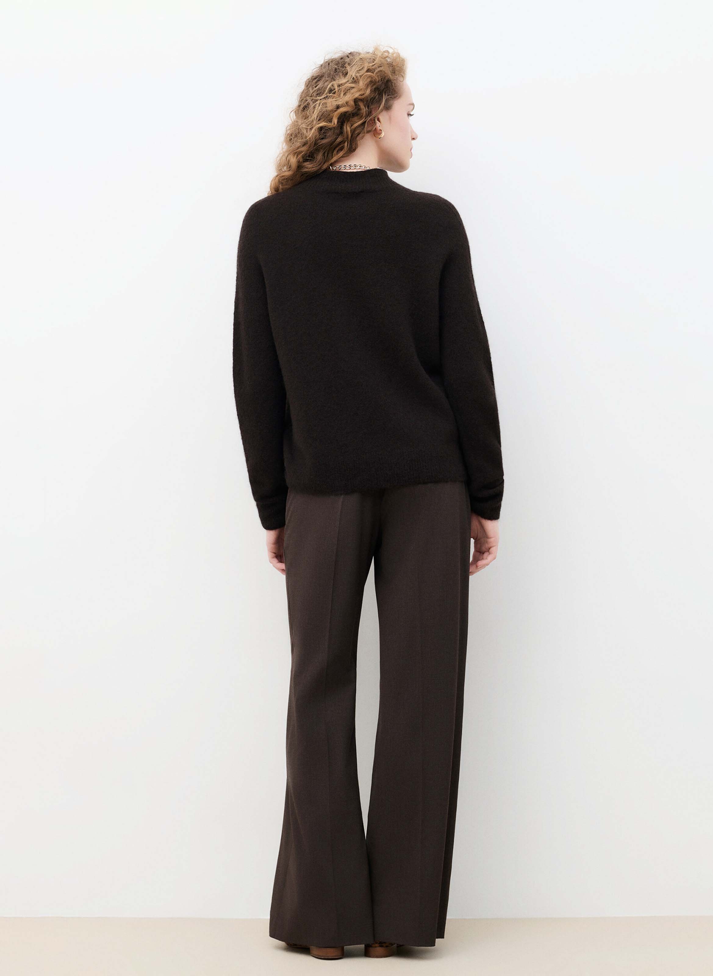 Pull droit col montant en maille CAROLL Marron