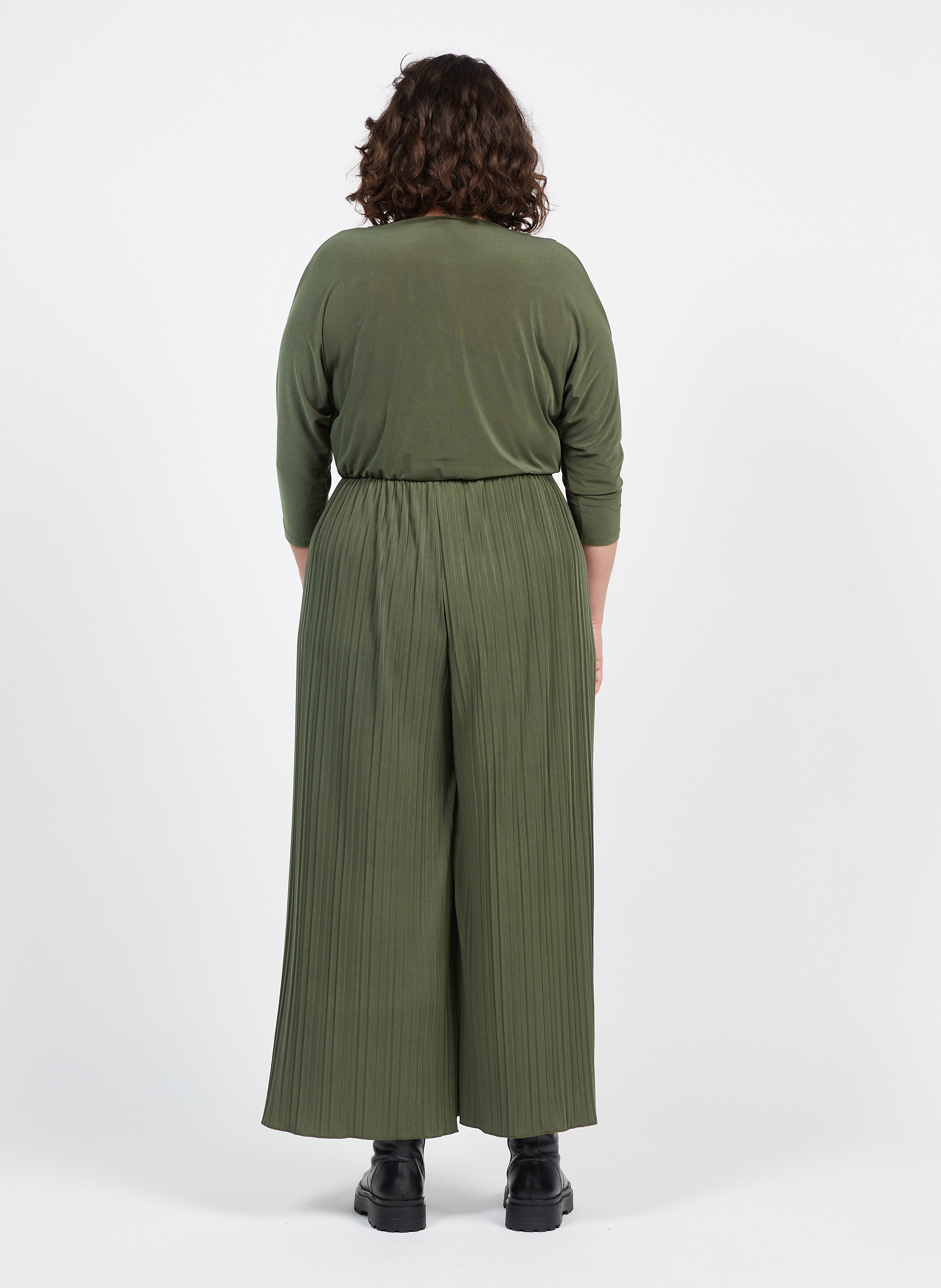 Vneck Jumpsuit Kaki Alme Women Place des Tendances