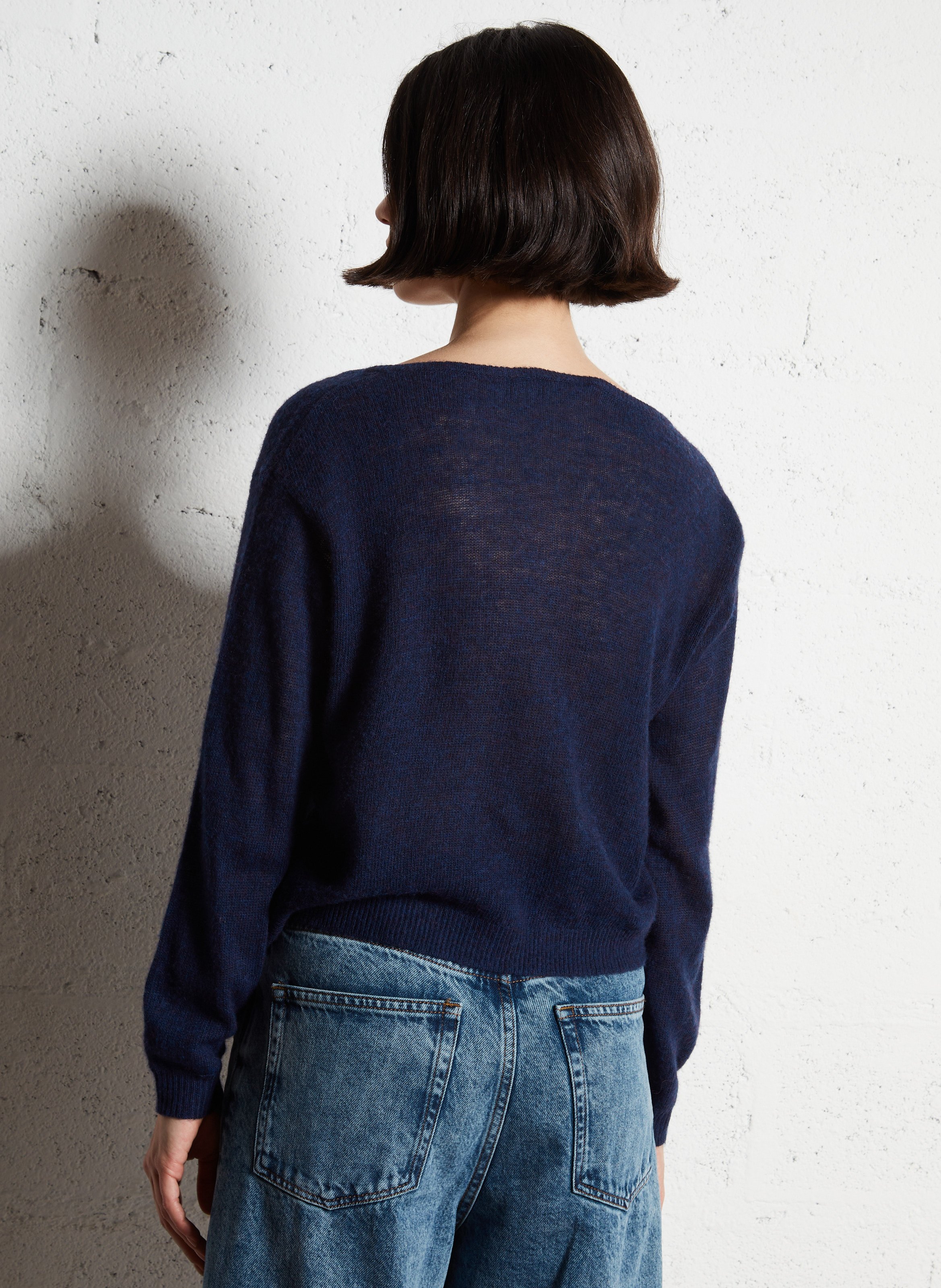 Pull court col v en laine mélangé AMERICAN VINTAGE Bleu