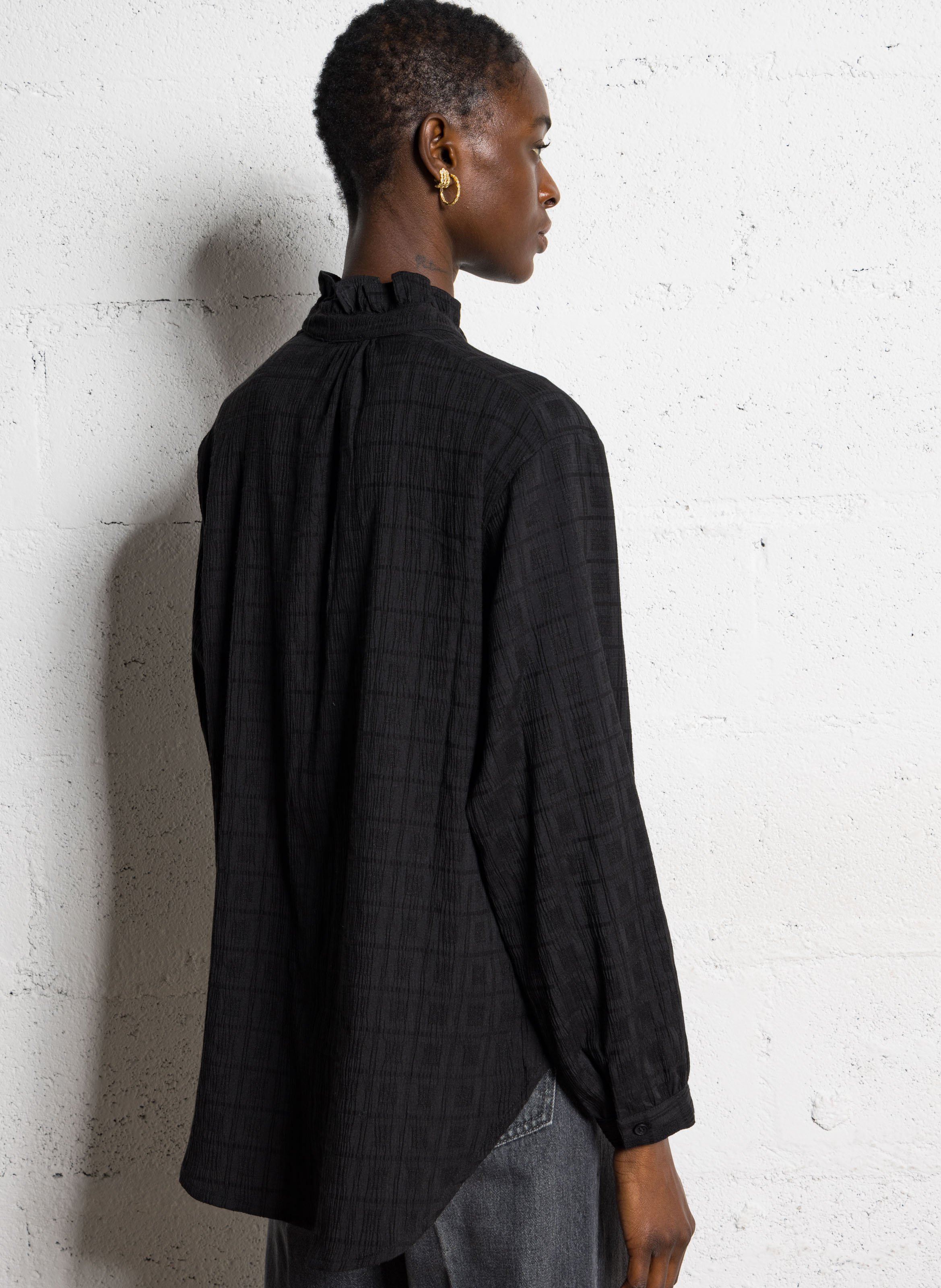 Chemise oversize col mao volanté SEE U SOON Noir