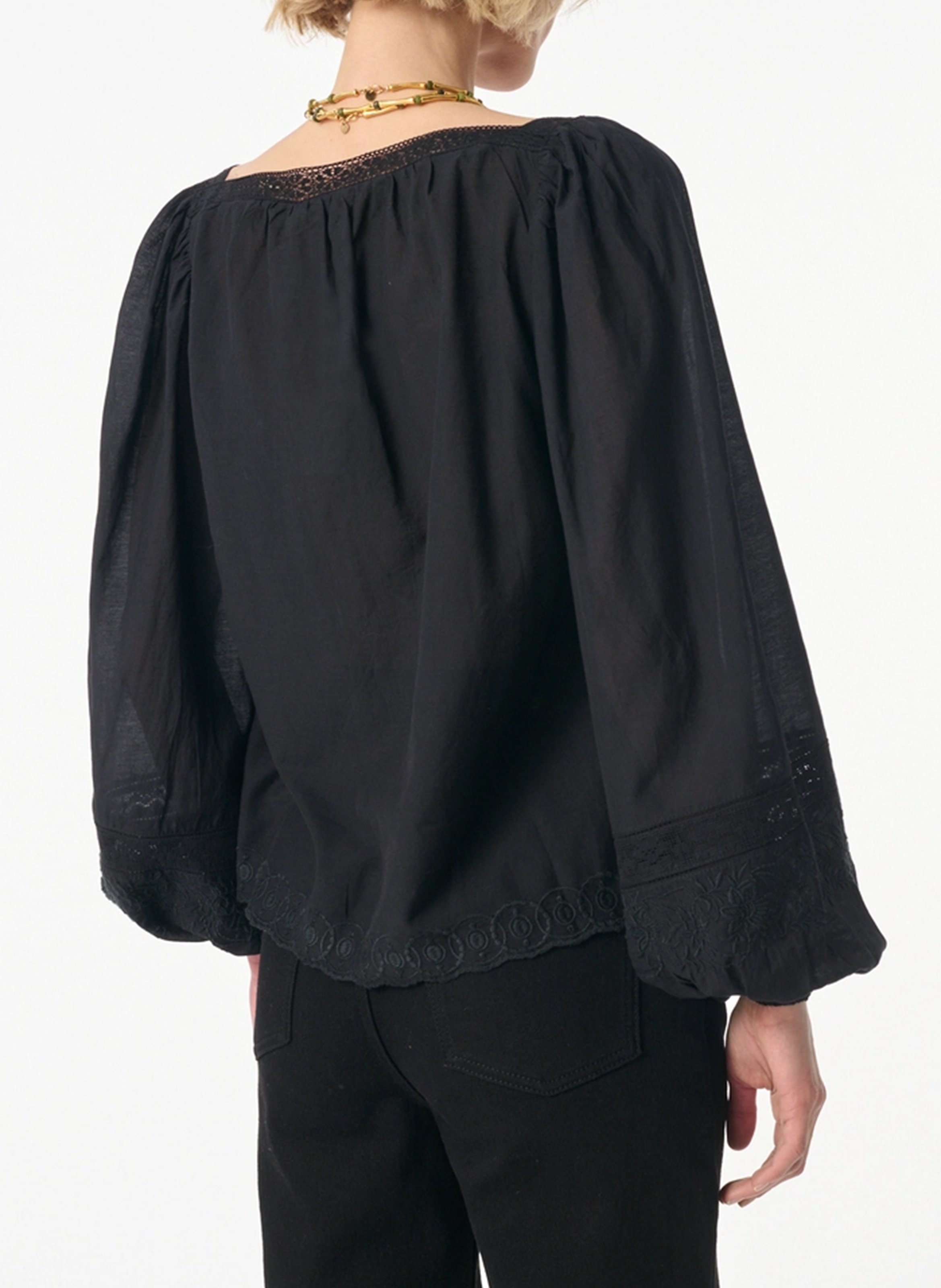 Weites Oberteil mit quadratischem Ausschnitt und Stickerei. VANESSA BRUNO Schwarz