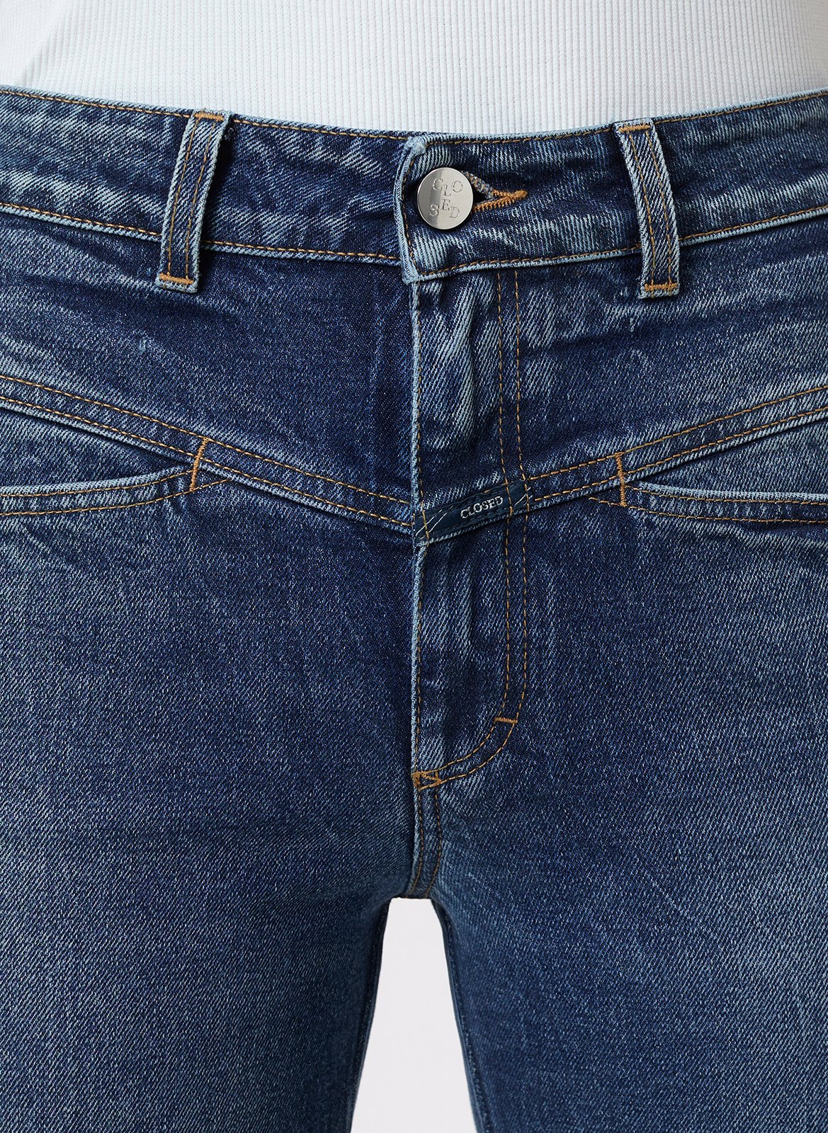 High-waisted straight leg jeans with seams CLOSED Blue
