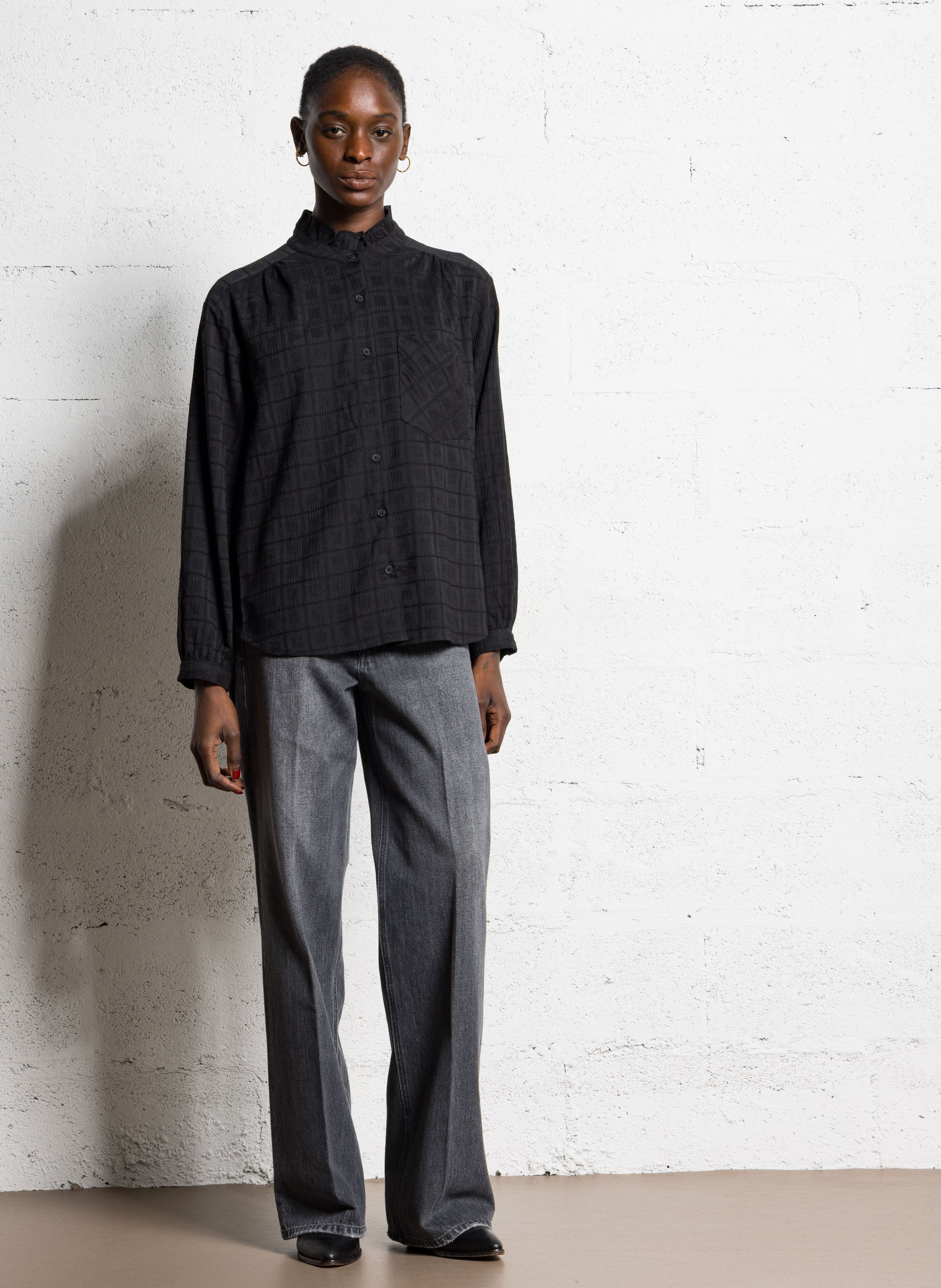 Chemise oversize col mao volanté SEE U SOON Noir