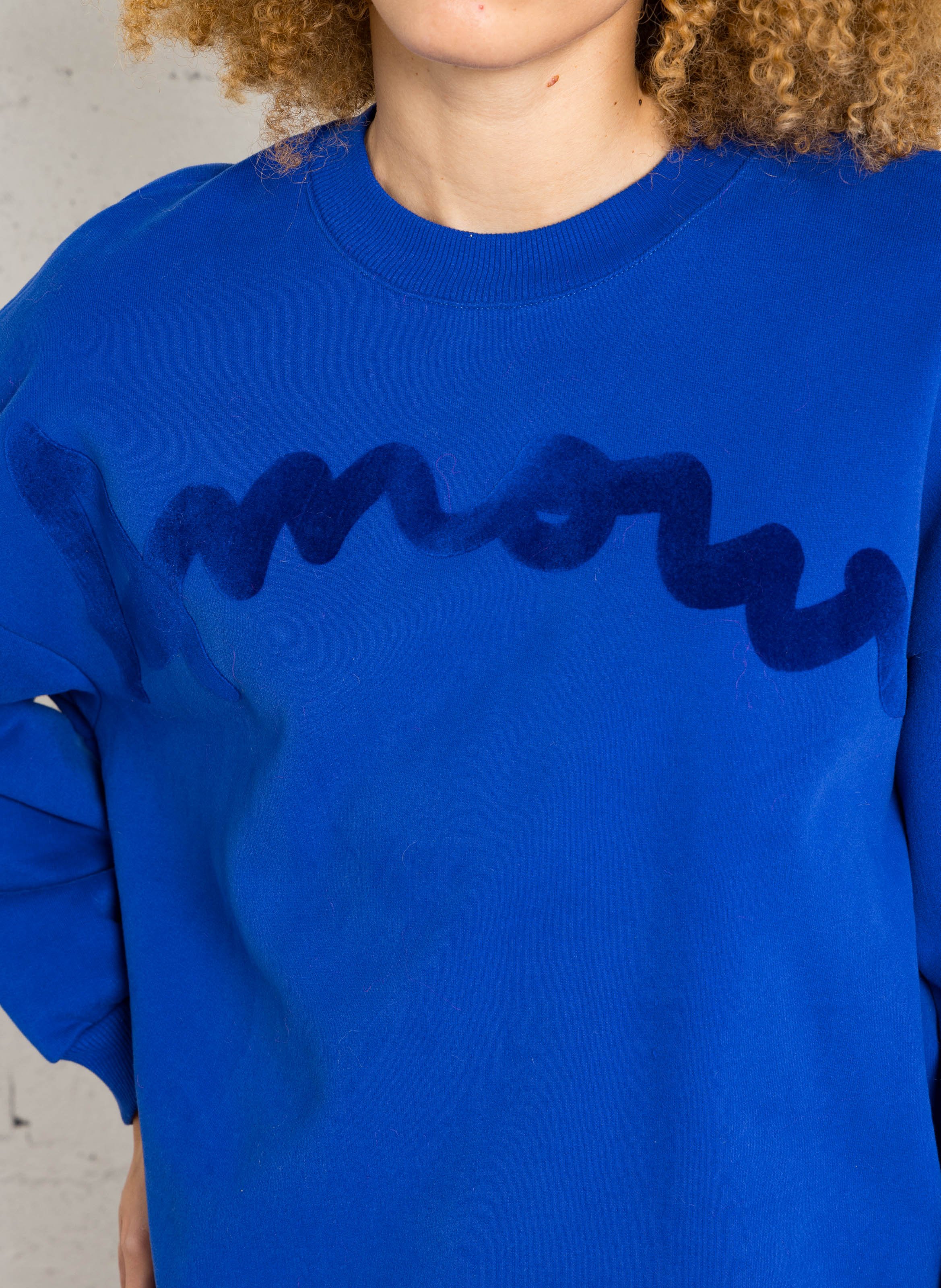 Weiter Baumwollpullover mit Samtdetails DES PETITS HAUTS Blau