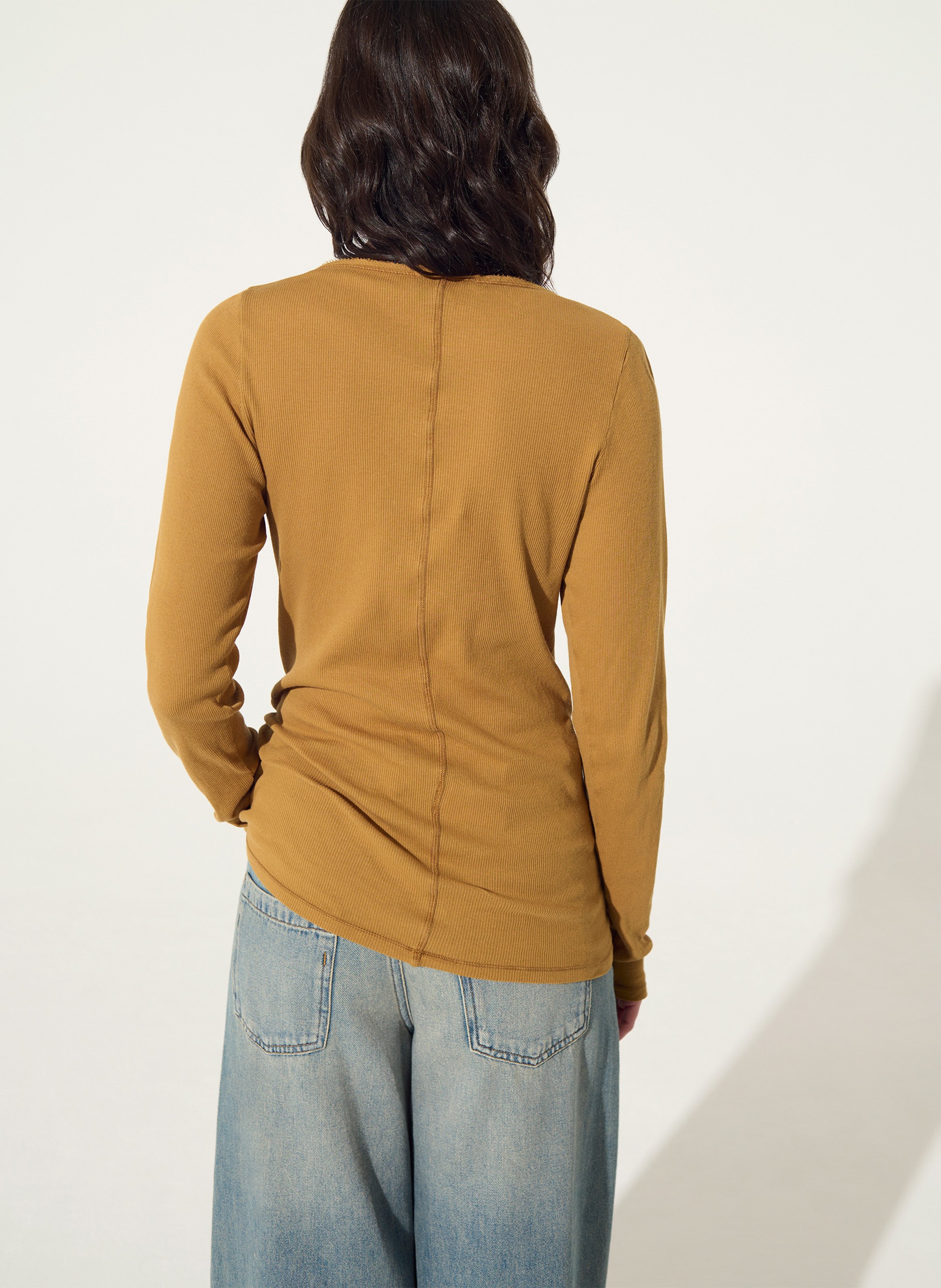 T-Shirt mit Rundhalsausschnitt und Knopfleiste, einfarbig COTELAC Braun