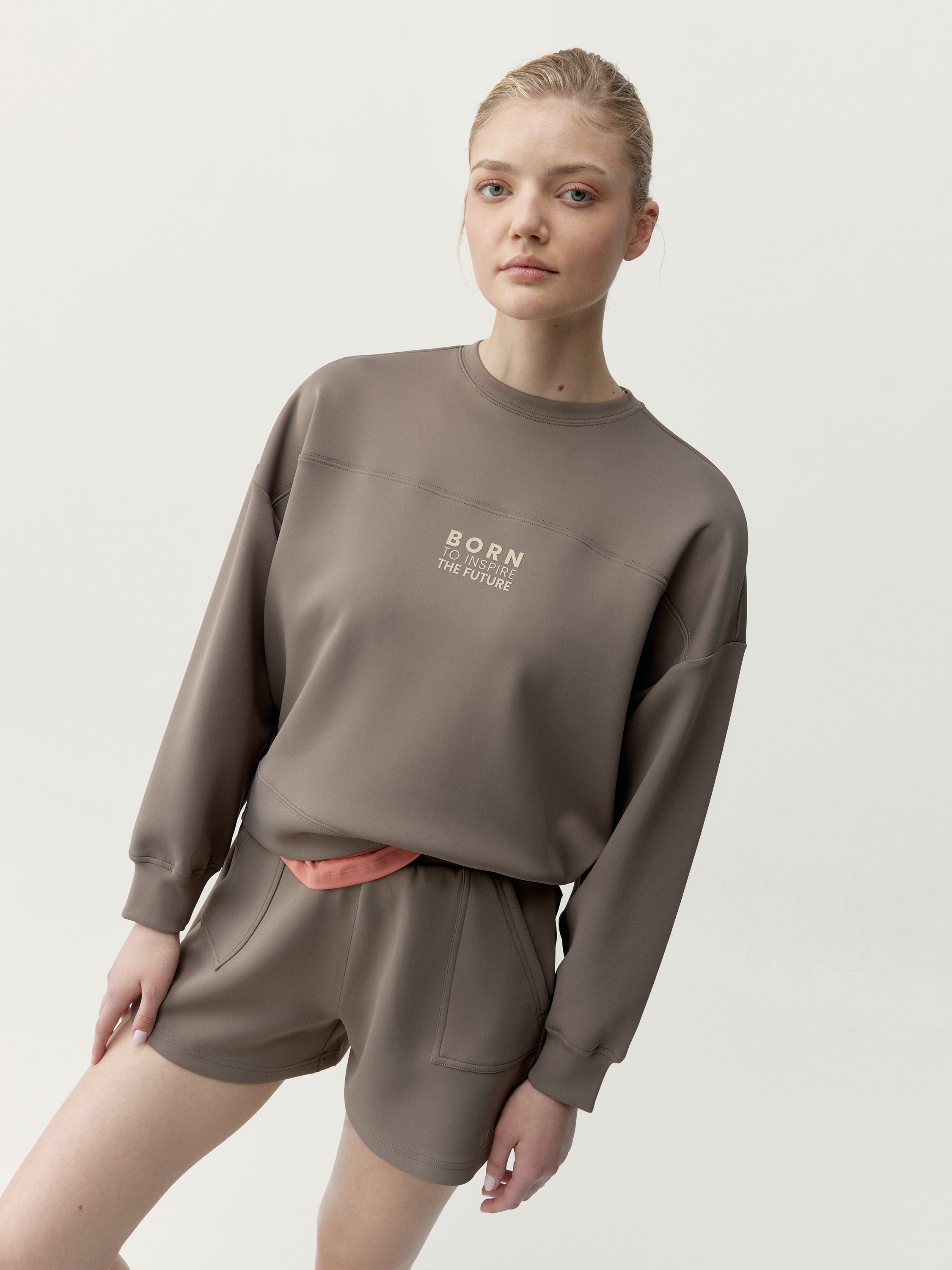 Performance Hoodless Recovery Sweatshirt BORN Brown