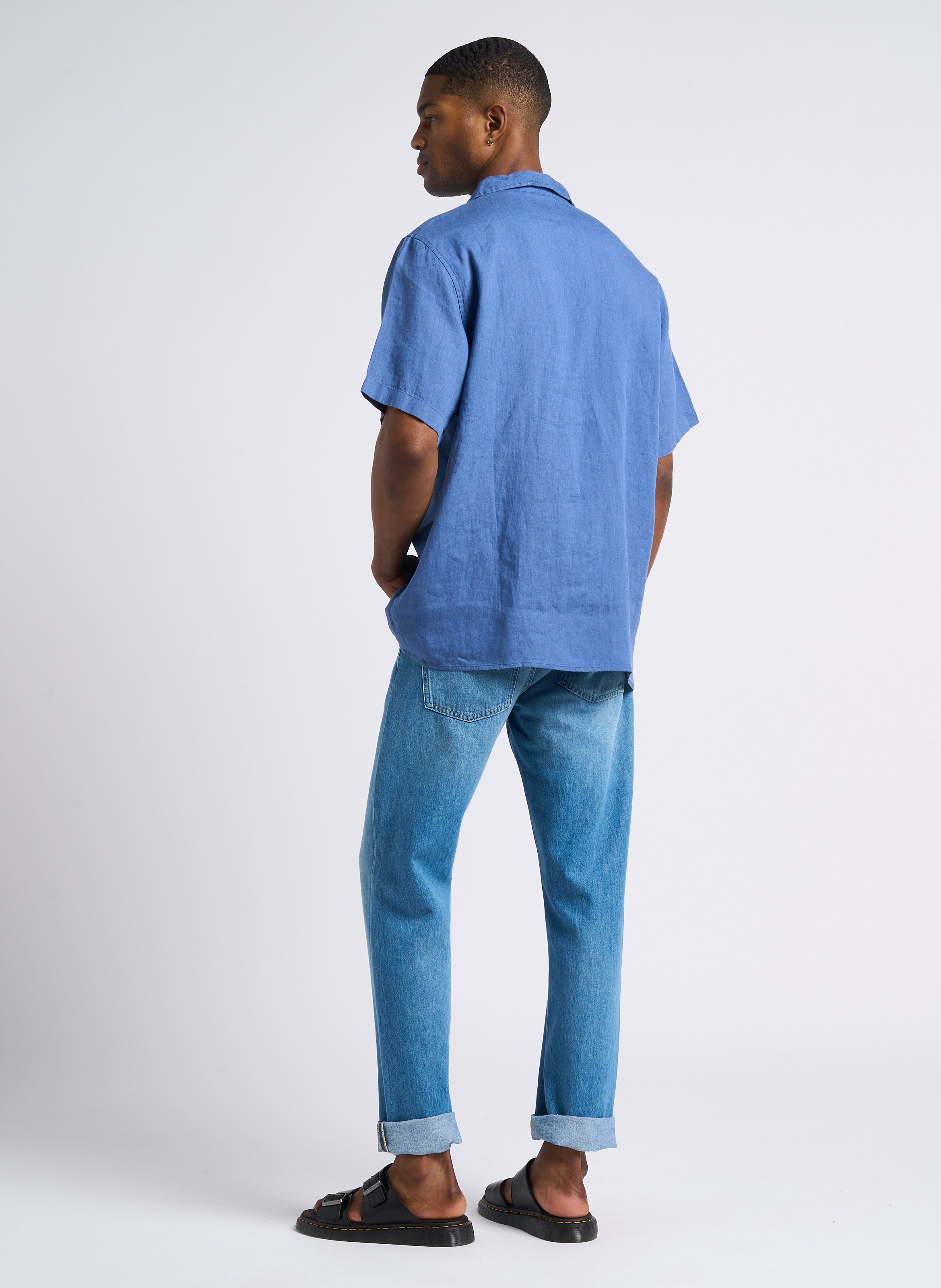 Gerades Hemd mit klassischem Kragen aus Bio-Leinen KNOWLEDGE COTTON APPAREL Blau