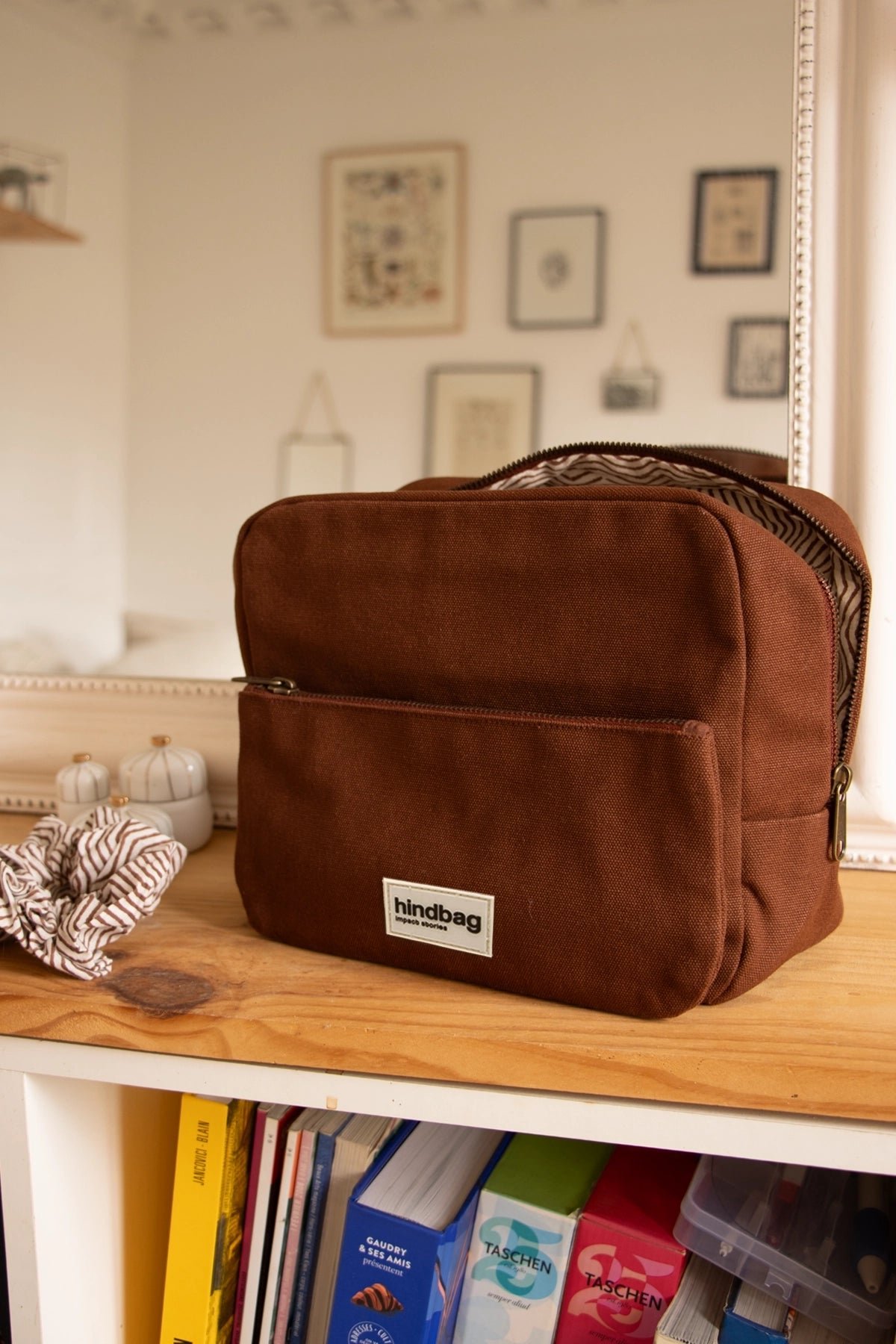 Cotton toiletry bag Brown