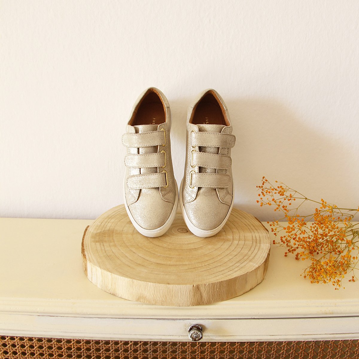 Metallic leather Velcro trainers JULES & JENN Golden