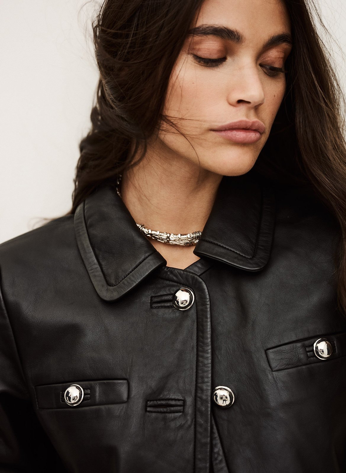 Lamsleren jack met klassieke kraag BA&SH Zwart