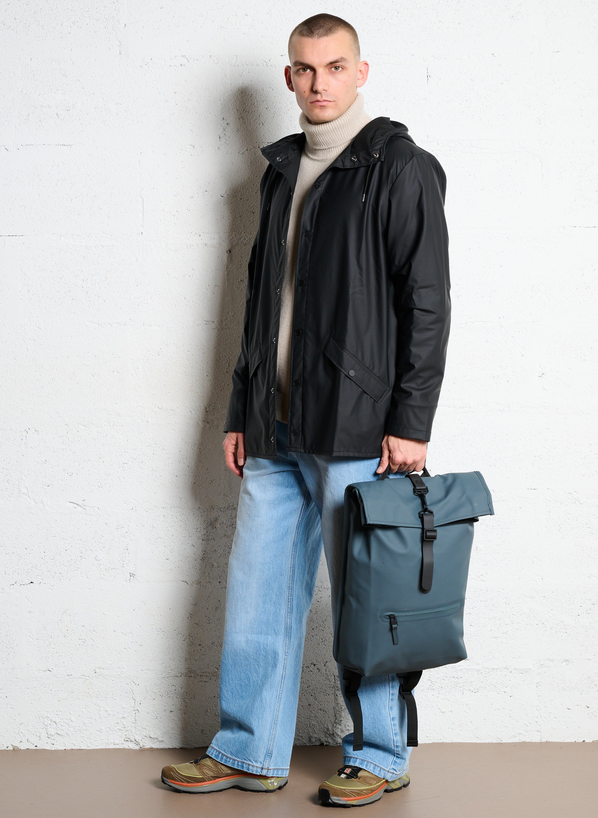 Coupe-vent à capuche RAINS Noir