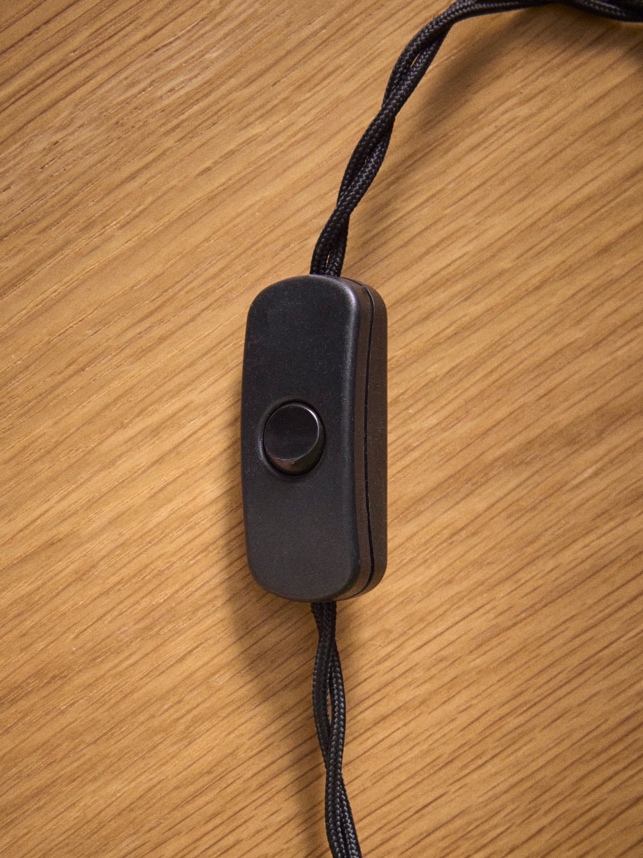 Ceramic lamp base - large victory model CYRILLUS White