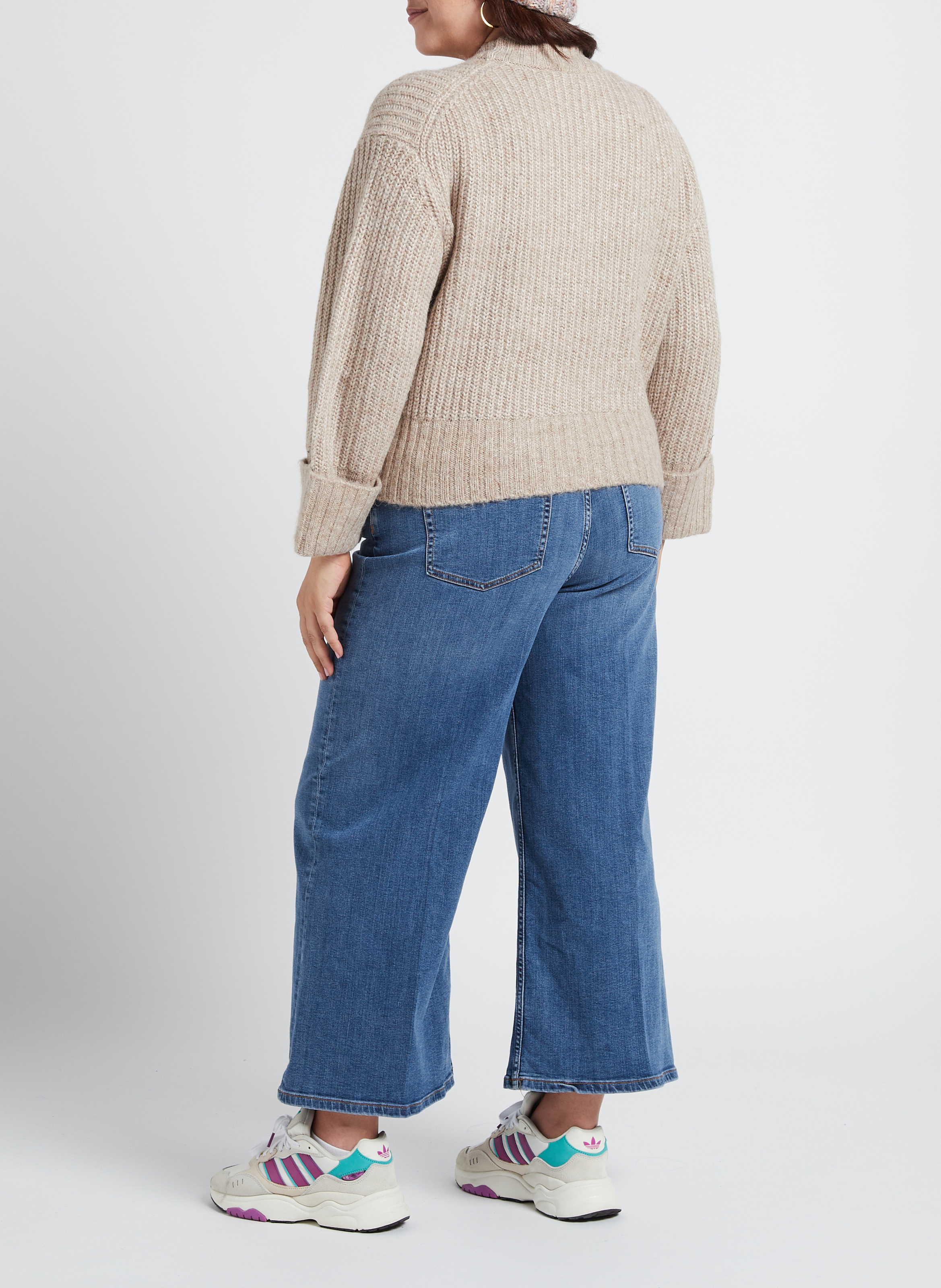 Ruimvallende, gebreide trui met ronde hals | materiaalblend GINA TRICOT Beige