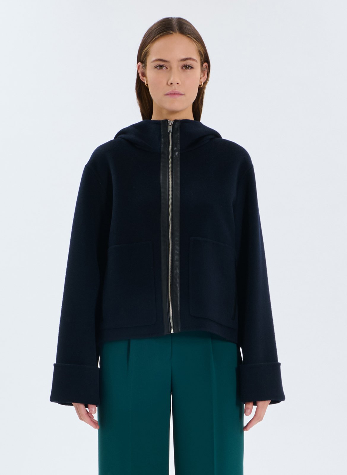 Kurzer Mantel mit weiten Ärmeln aus Wollmischung ZAPA