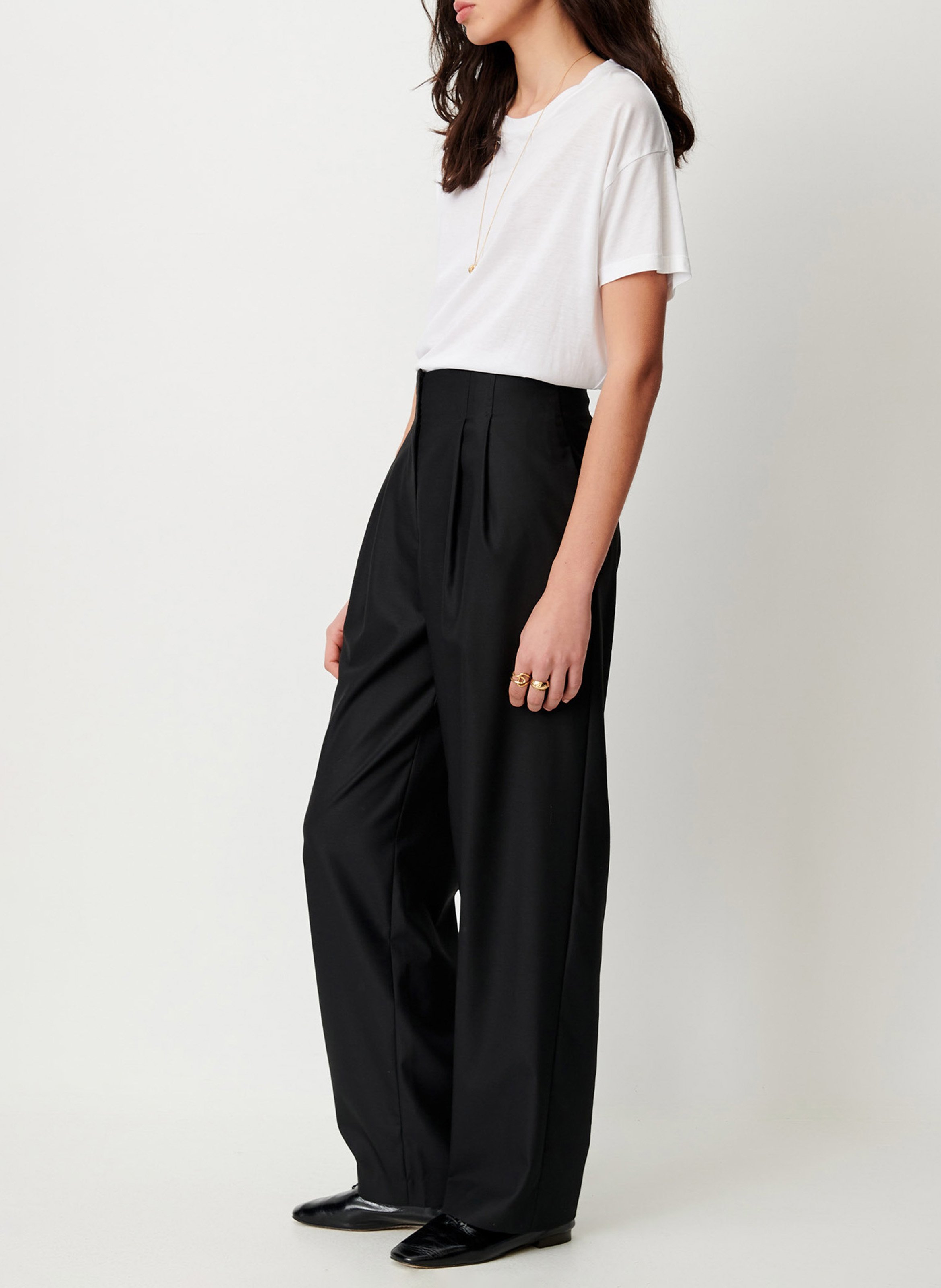 High-waisted straight pleated pants SESSUN Black
