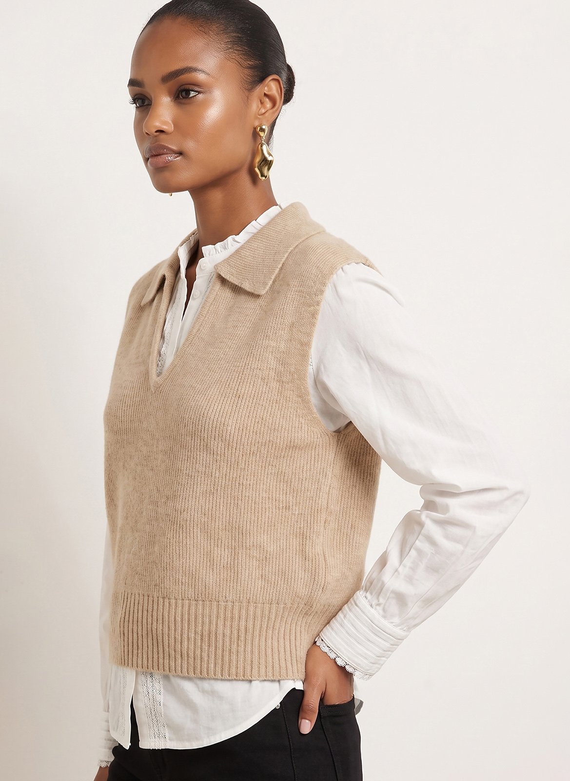 Plain V-neck sleeveless sweater KOOKAI Beige