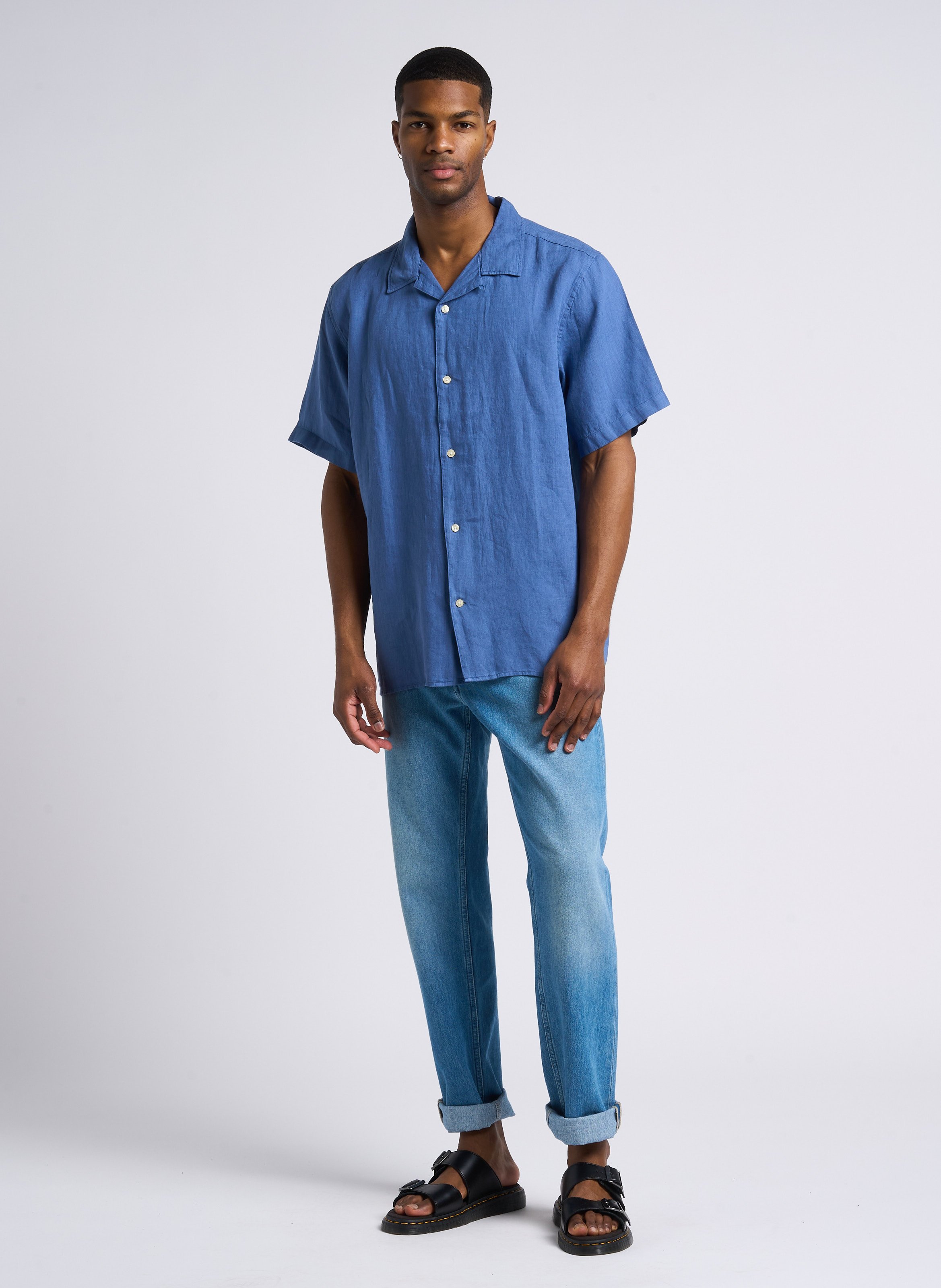 Gerades Hemd mit klassischem Kragen aus Bio-Leinen KNOWLEDGE COTTON APPAREL Blau