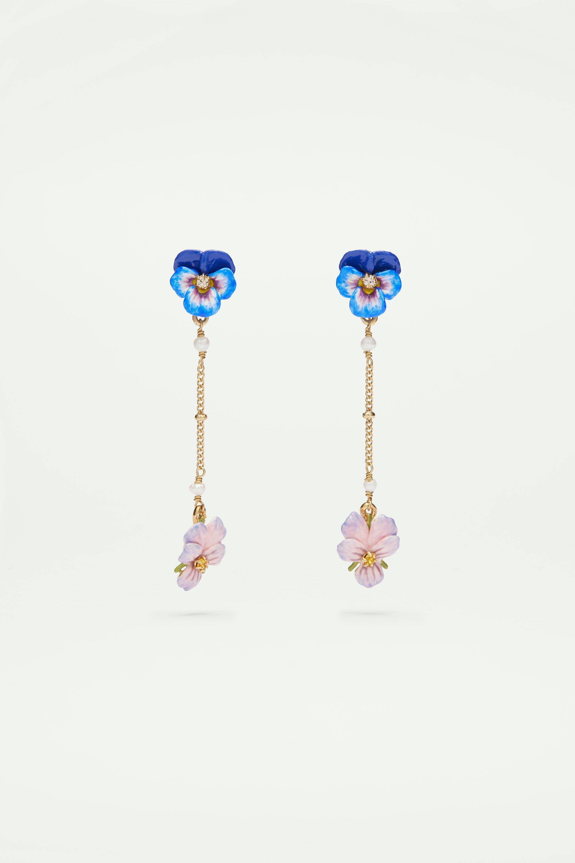 Dangling stud earrings with pearl and blue pansy LES NEREIDES Multicolored