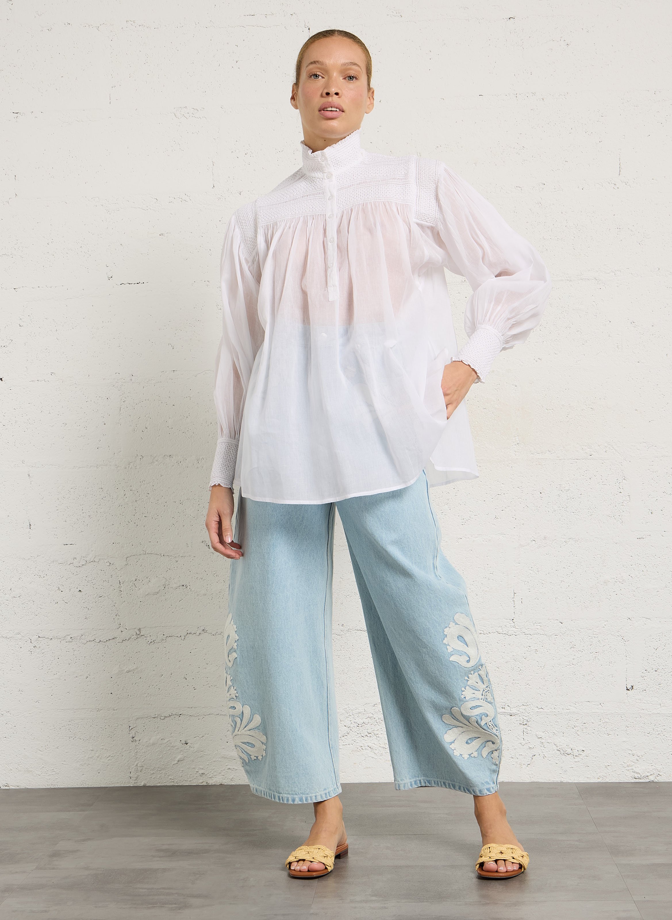 Blouse col montant en coton MES DEMOISELLES Blanc