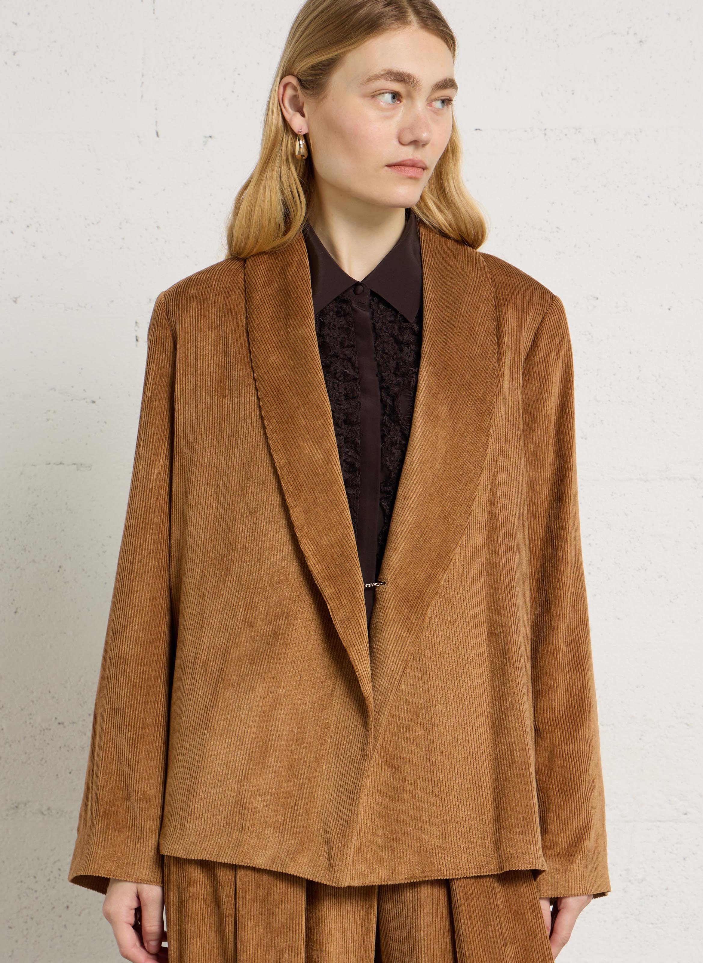 Oversized tailored blazer | Brown MOMONI Women