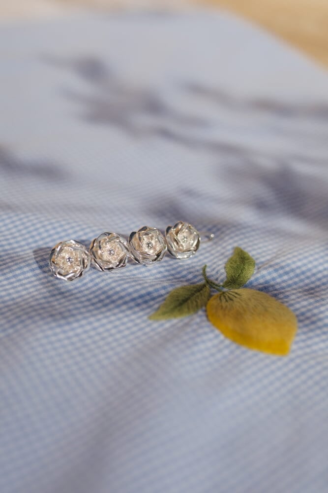 Mini gold flower hair clip in gold-plated brass Silver