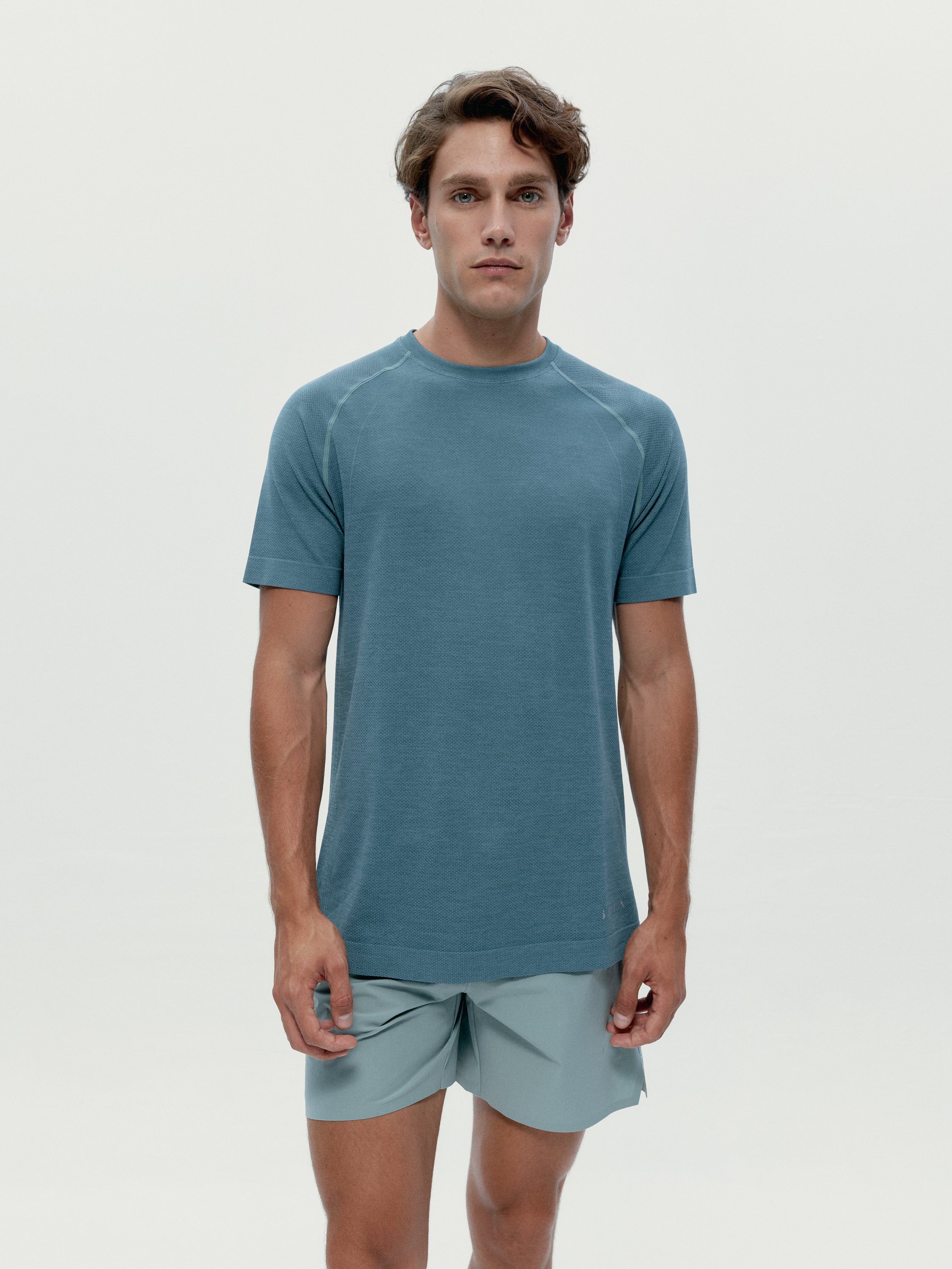 Short-sleeve performance sports t-shirt BORN