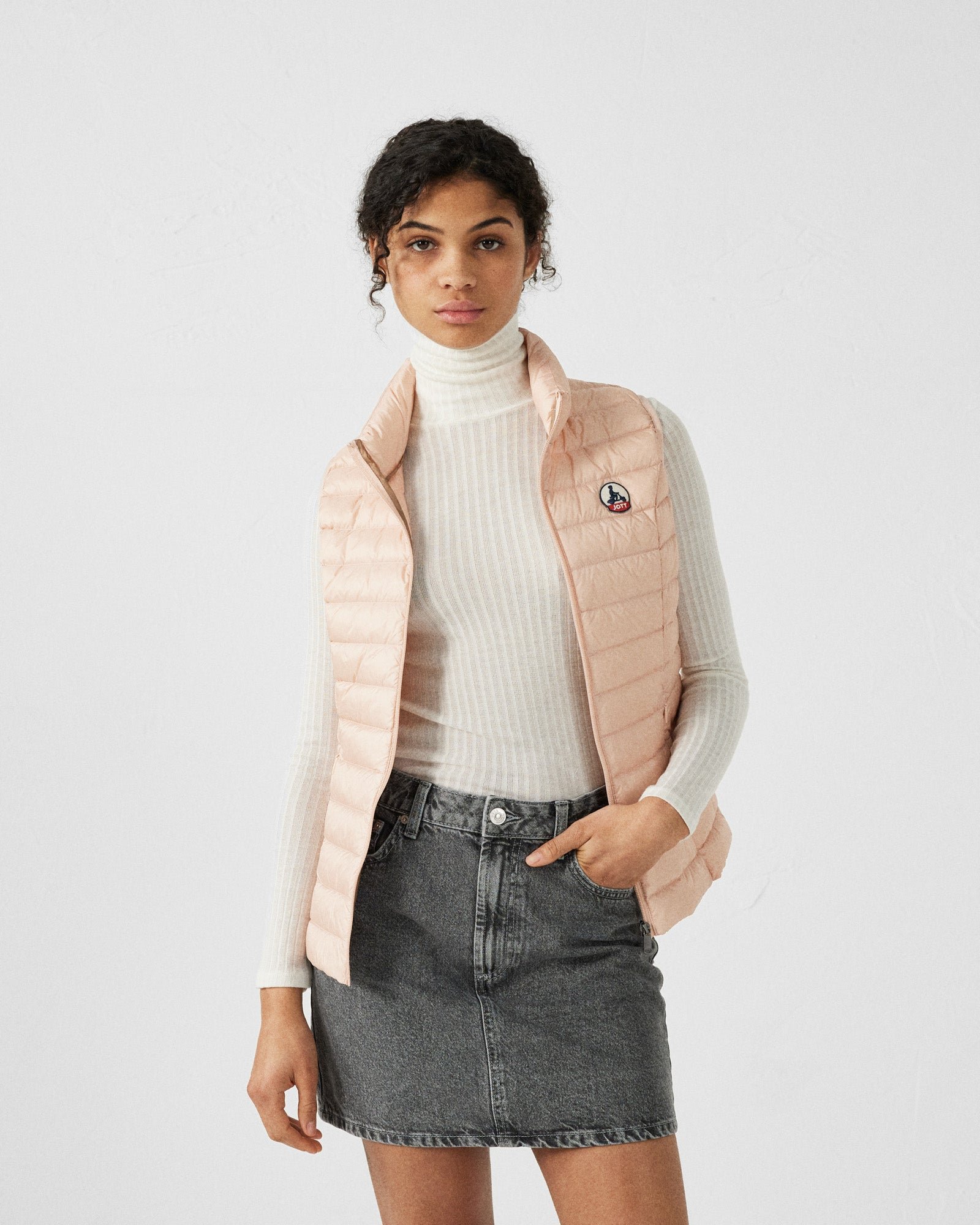 Sleeveless lightweight down vest seda JOTT Pink