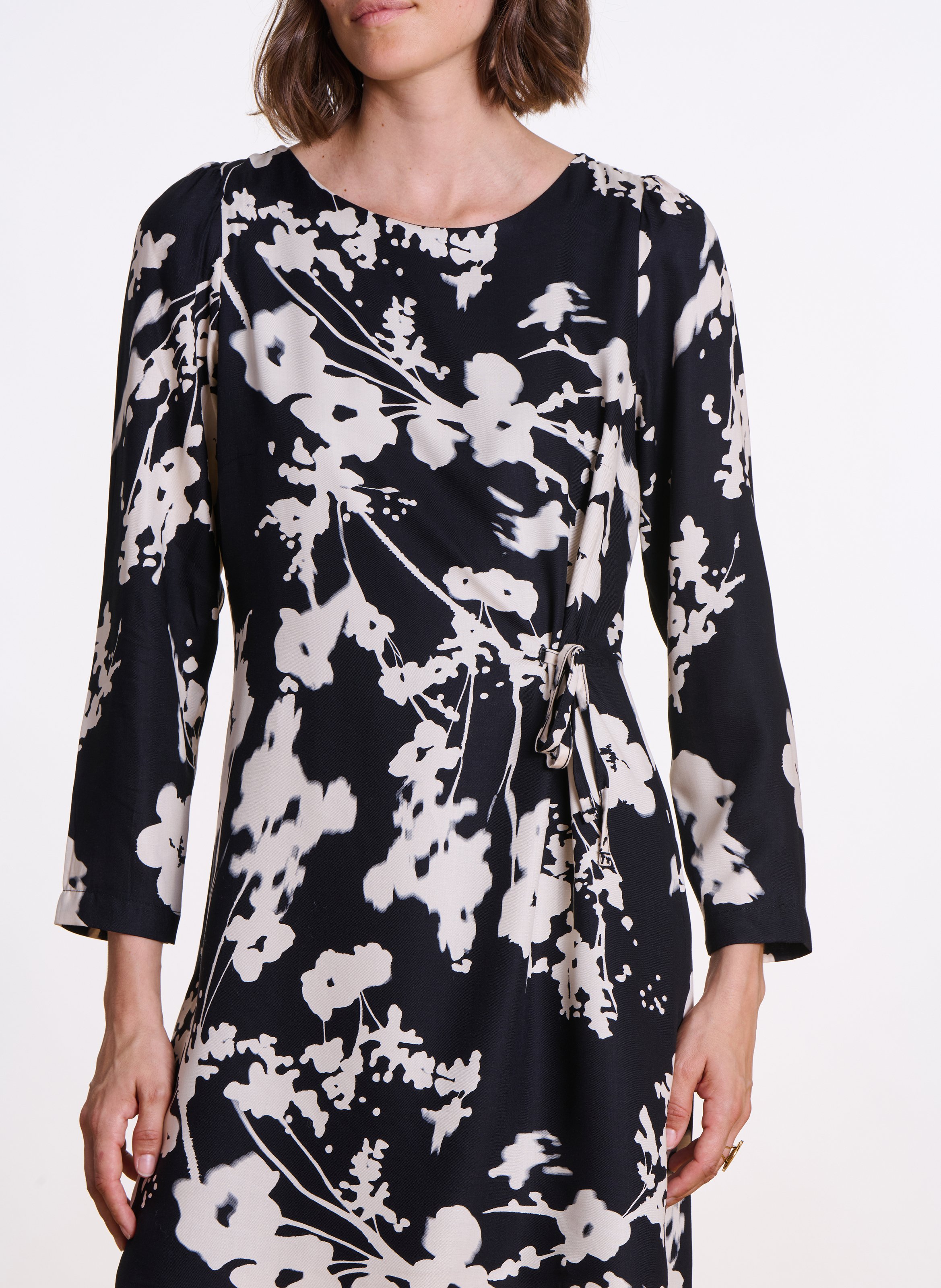 Robe courte col rond imprimée LA FEE MARABOUTEE Noir