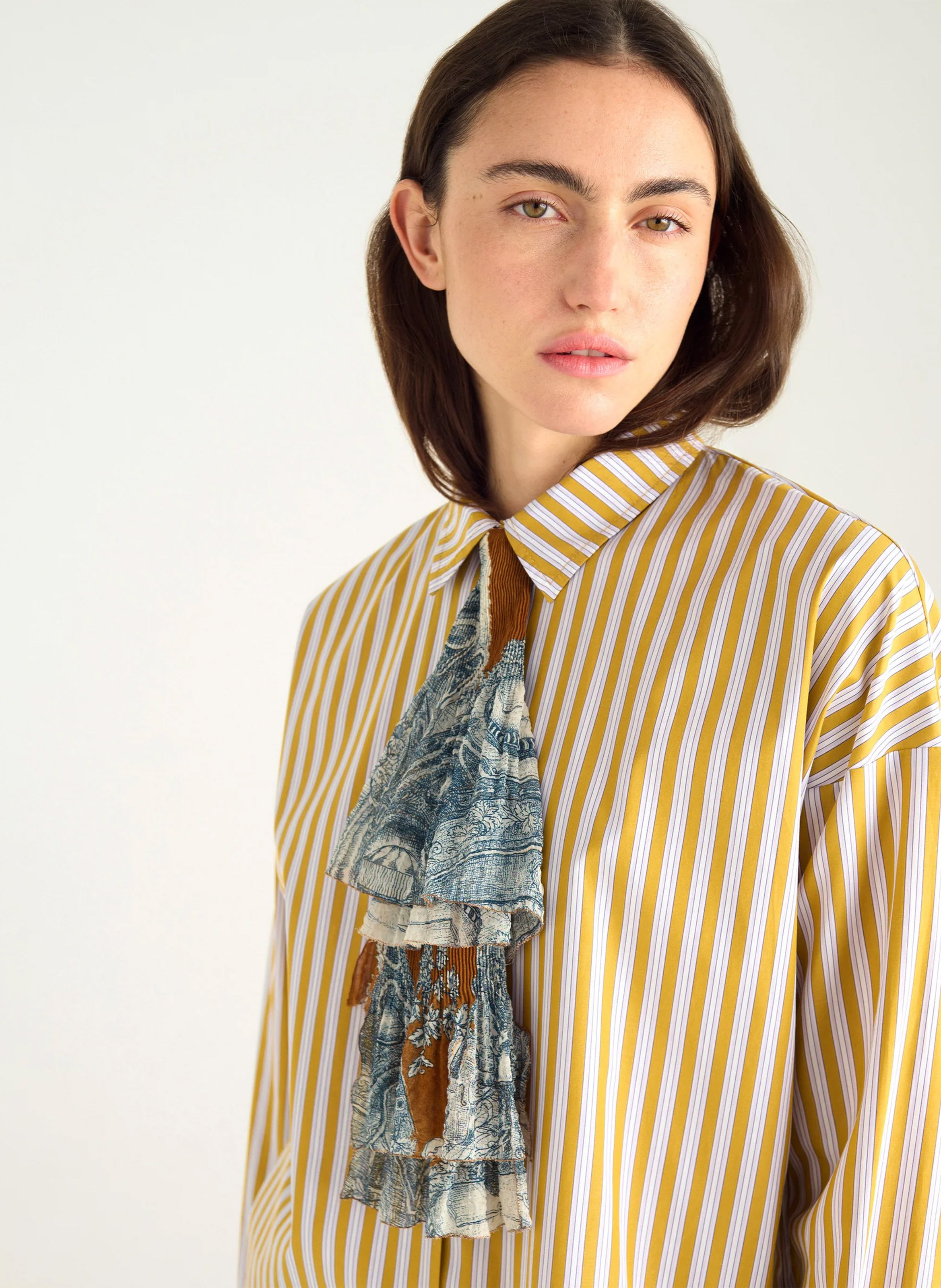 Bedrukte vlinderdas met ruches COTELAC Geel