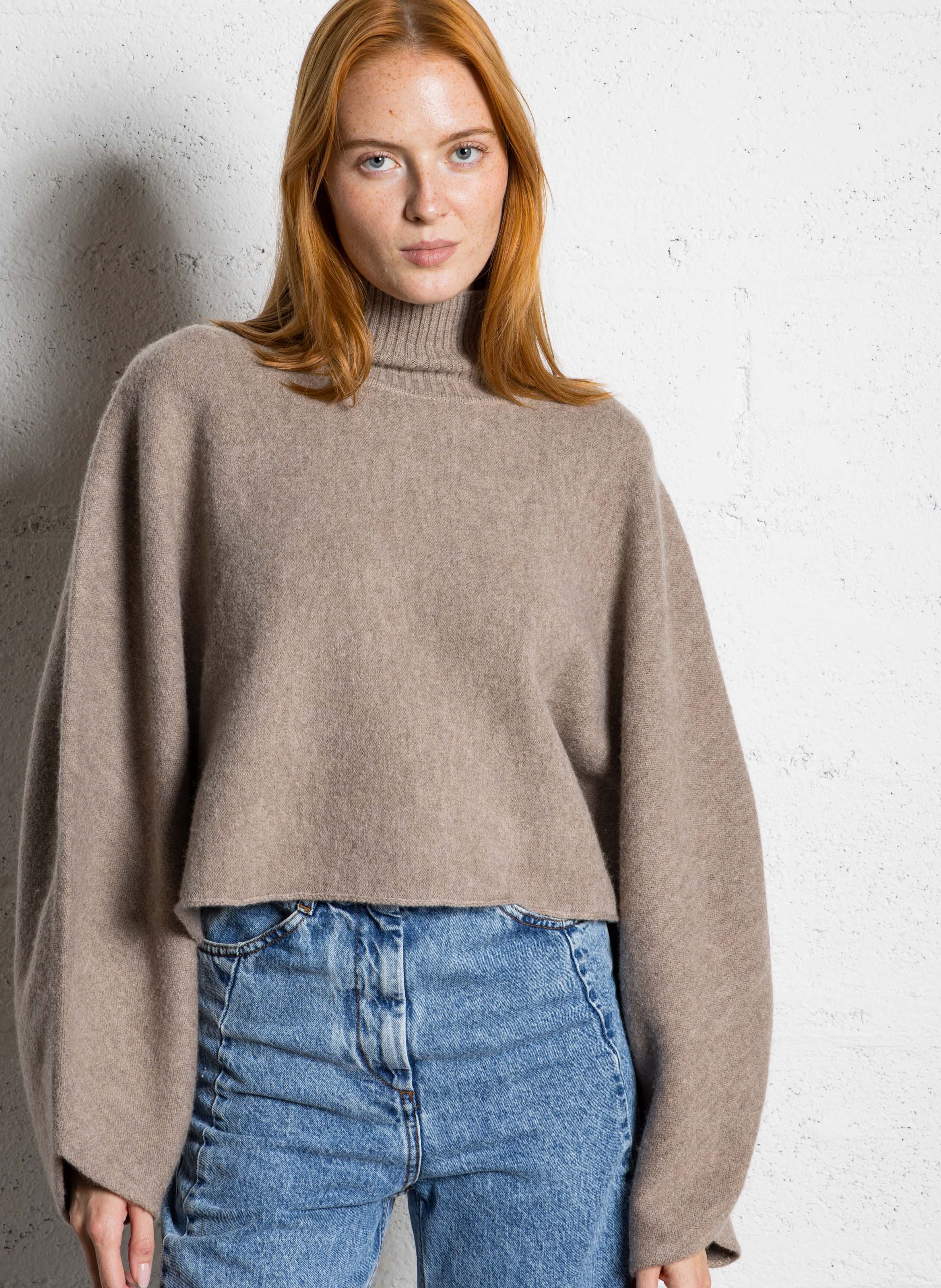 Pull oversize col montant en laine MARGAUX LONNBERG Beige