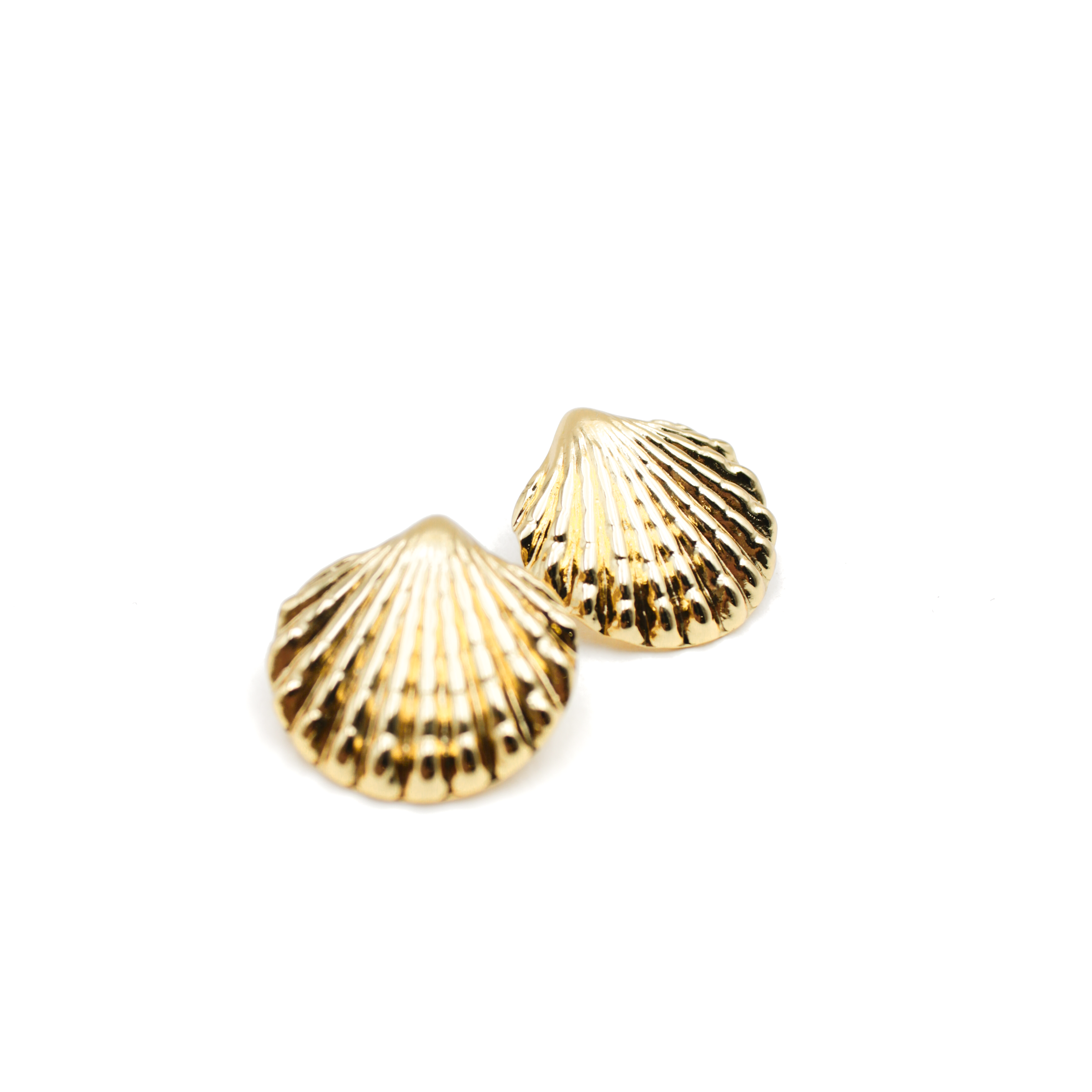 Boucles d'oreilles coquillages - eve L'ATELIER DES DAMES Doré