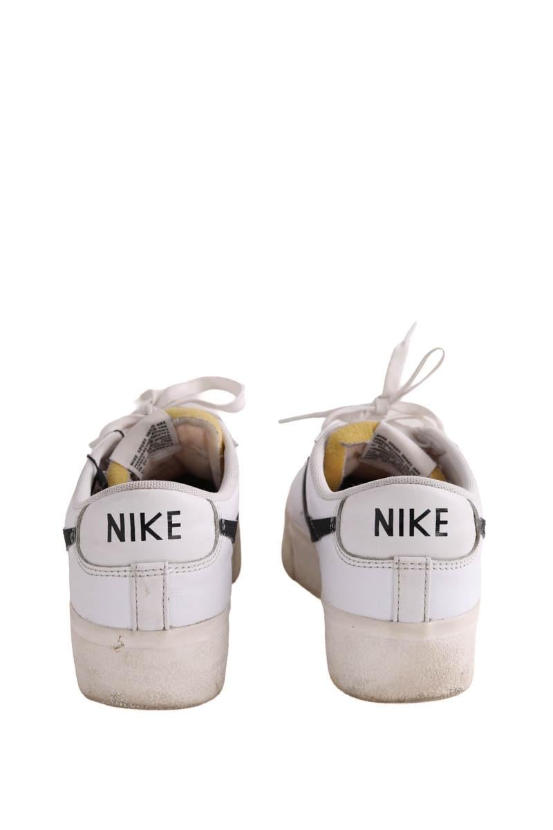 Blazer sneakers NIKE - Seconde Main White