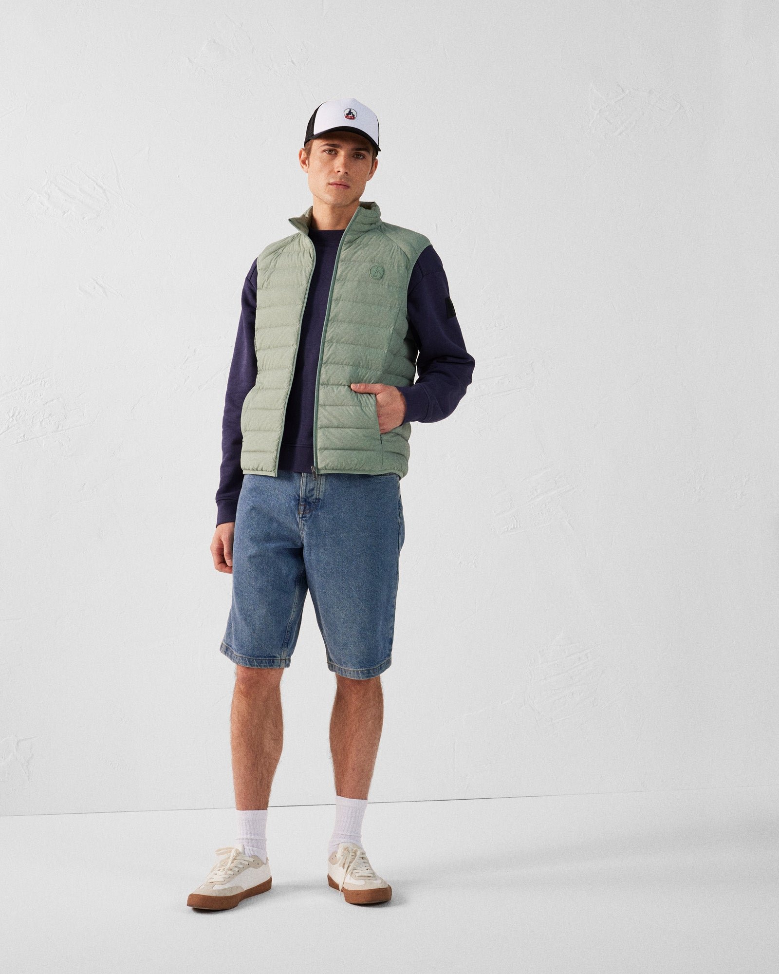 Stretch sleeveless puffer jacket Arafo JOTT Green