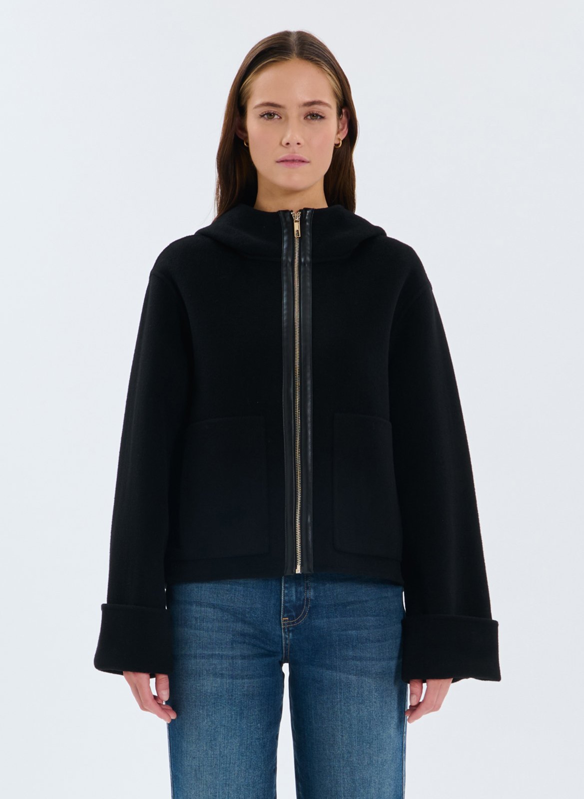 Kurzer Mantel mit weiten Ärmeln aus Wollmischung ZAPA Schwarz