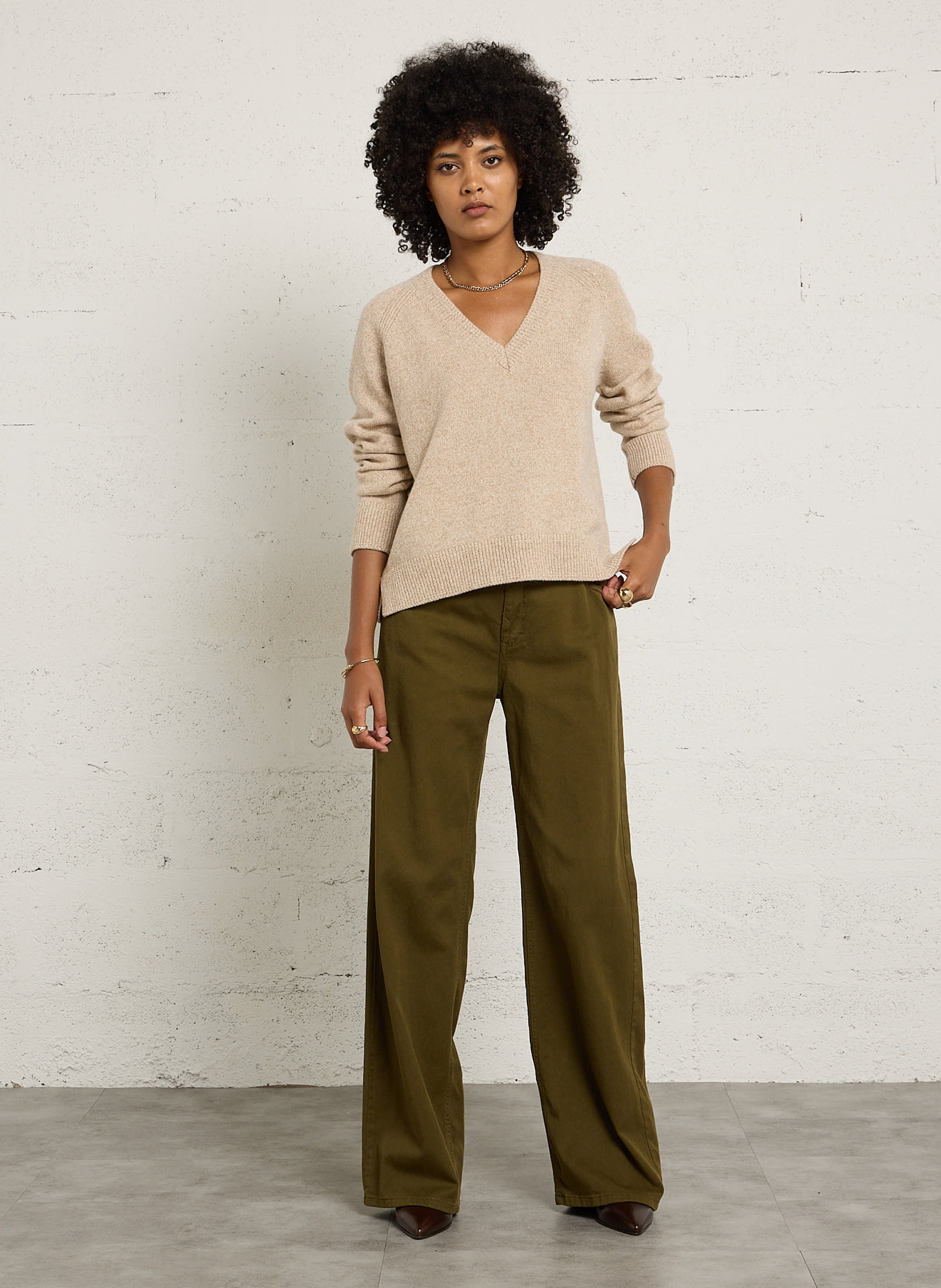 Oversized V-neck wool and cashmere sweater MAISON ANJE Beige