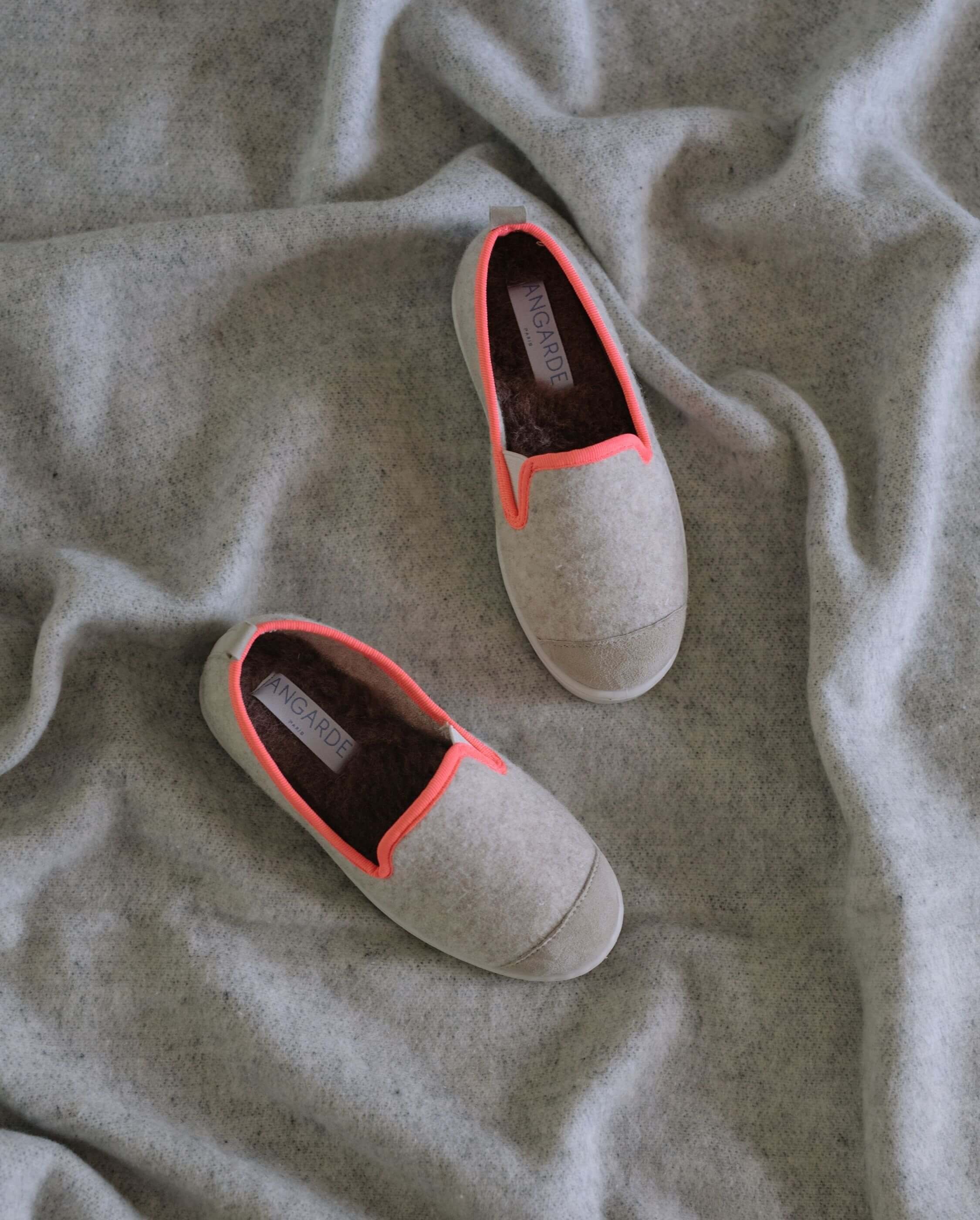 Children's wool slipper, beige with neon pink ANGARDE Beige
