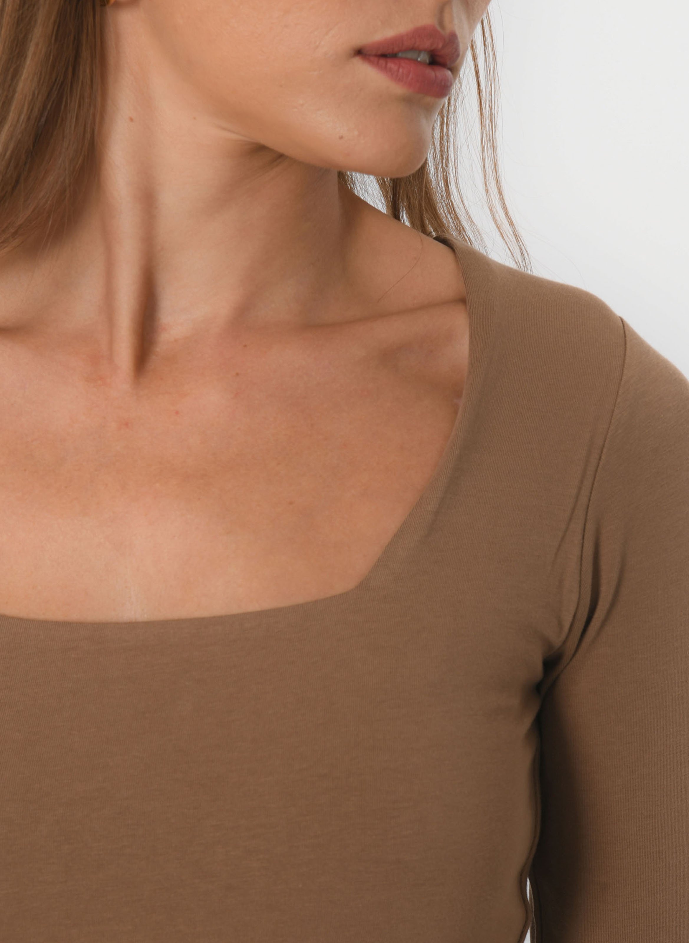 Tee-shirt moulant col carré en coton mélangé KOOKAI Beige