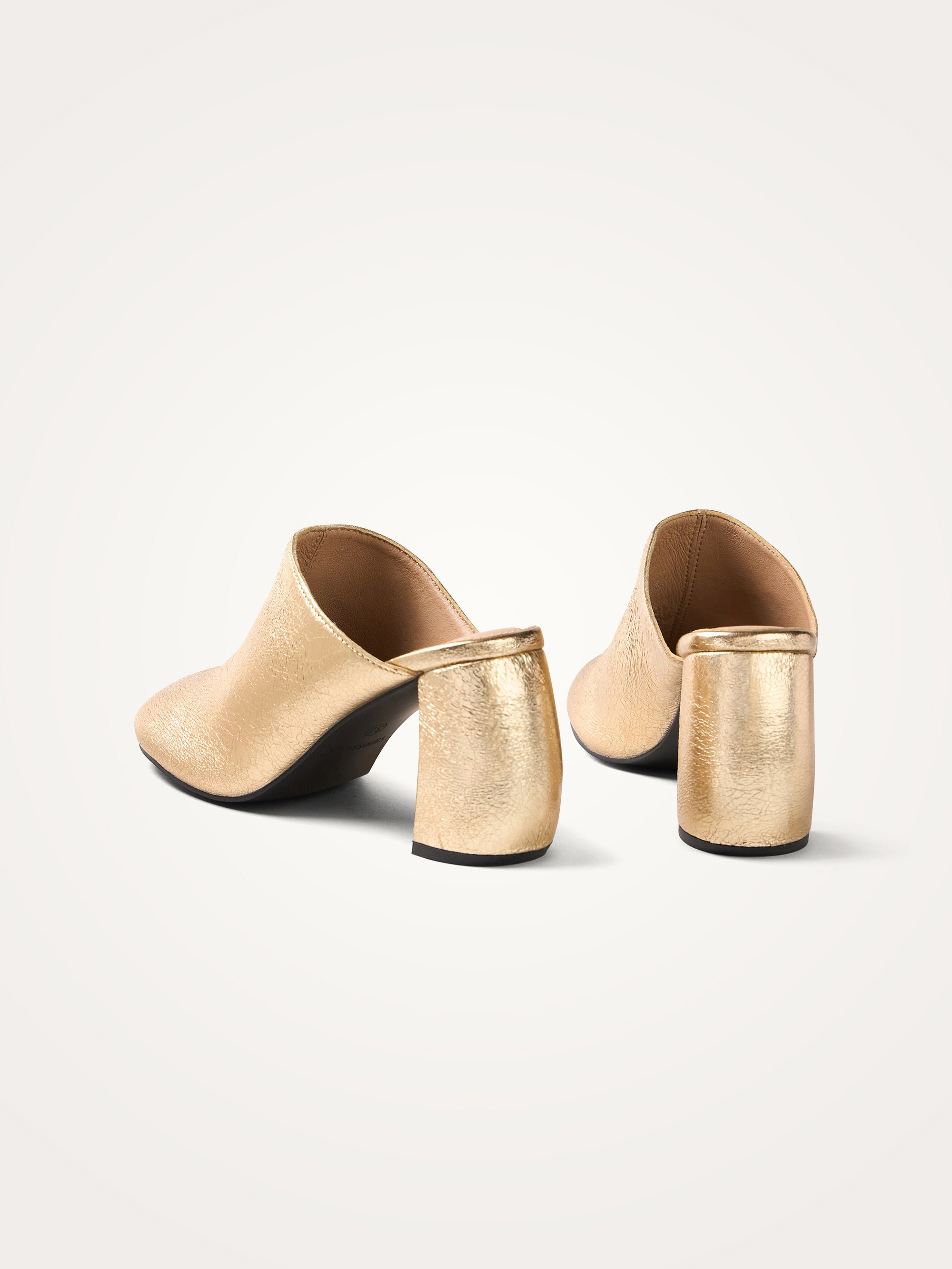 Clog leather mules with demi-lune heel VANESSA WU Golden