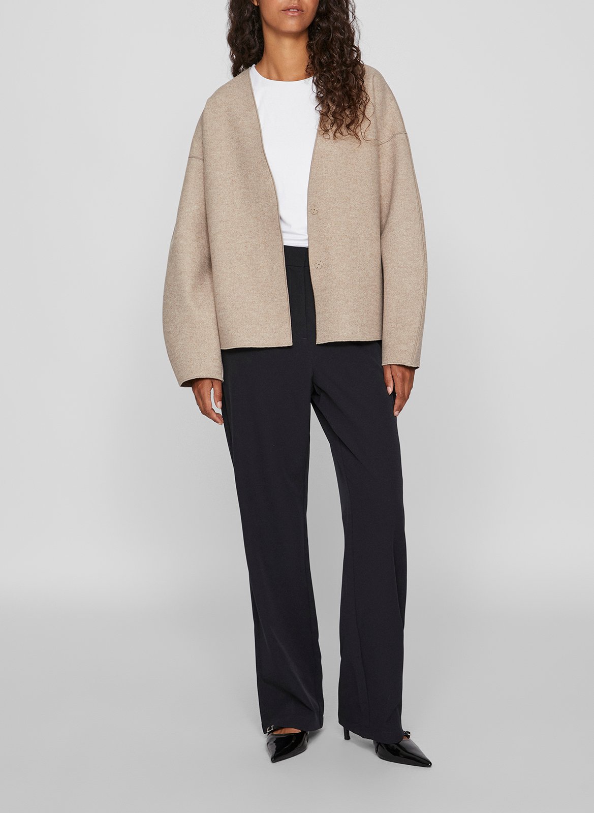 Light loose-fitting v-neck jacket VILA Beige