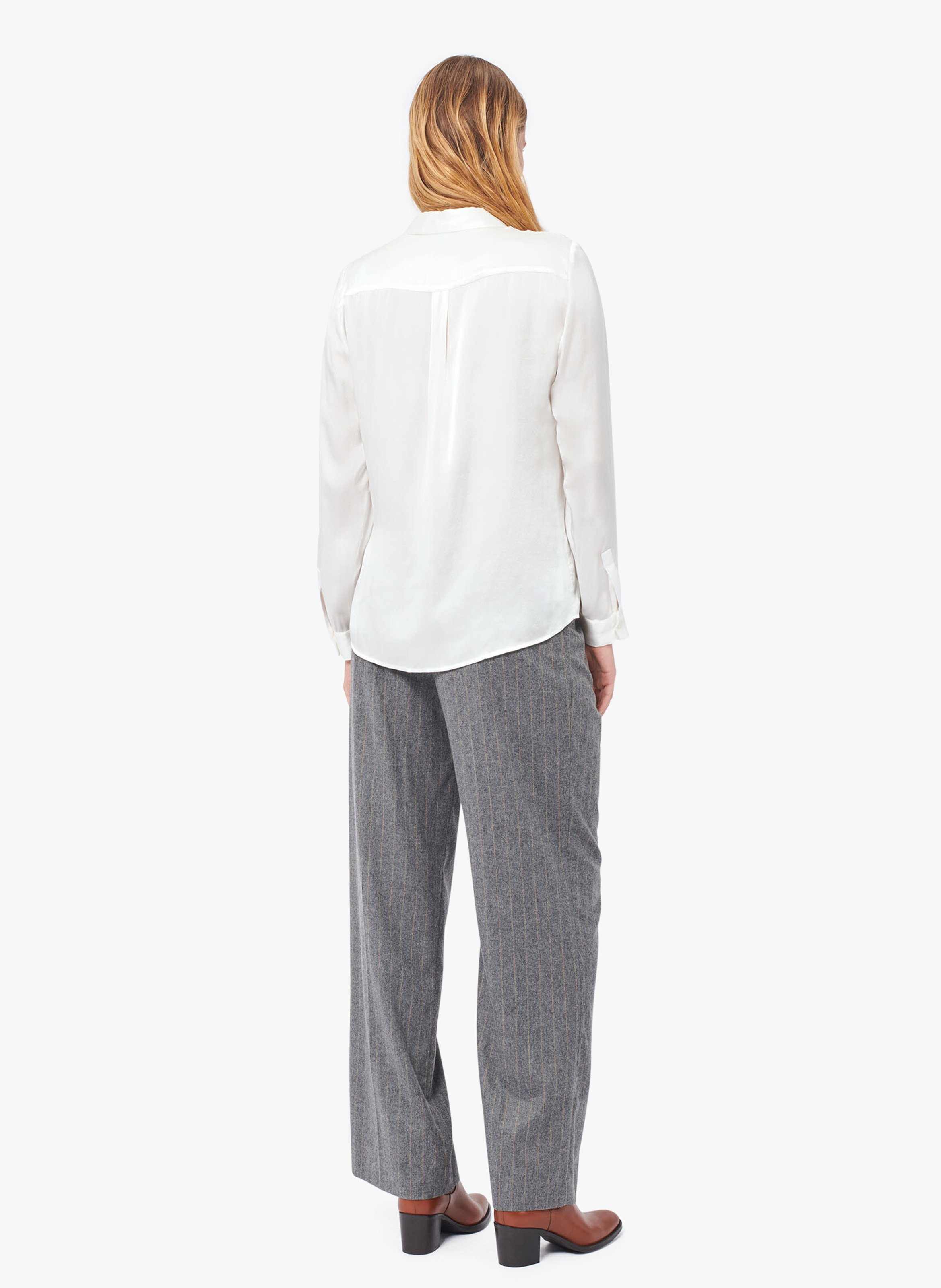 Chemise en soie col classique Beige