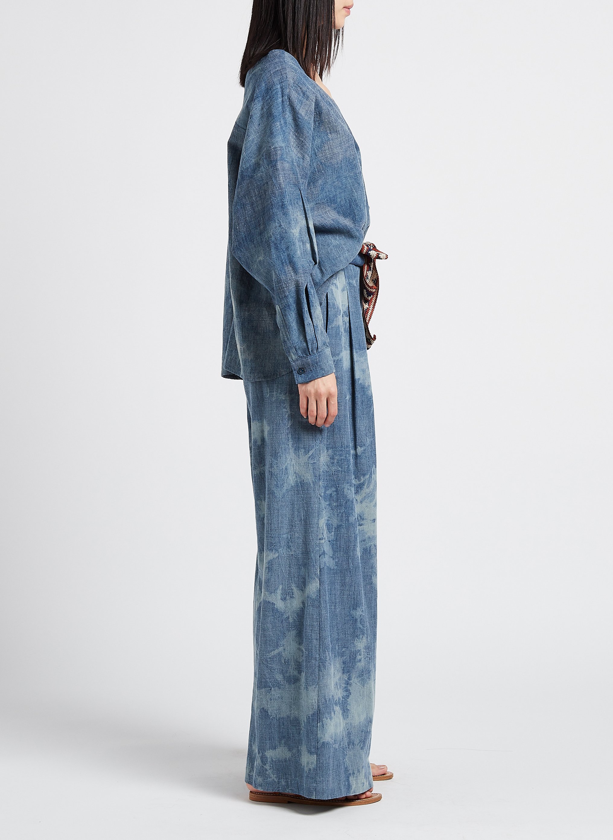 V-neck cotton-blend shirt MOMONI Blue